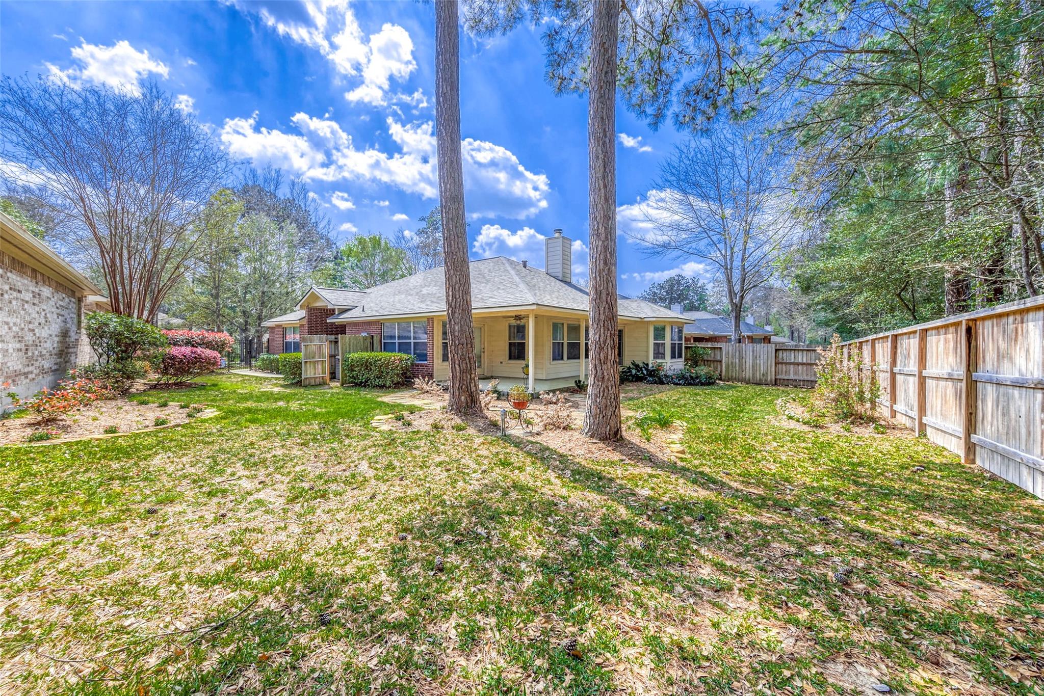 134 E Foxbriar Forest Circle