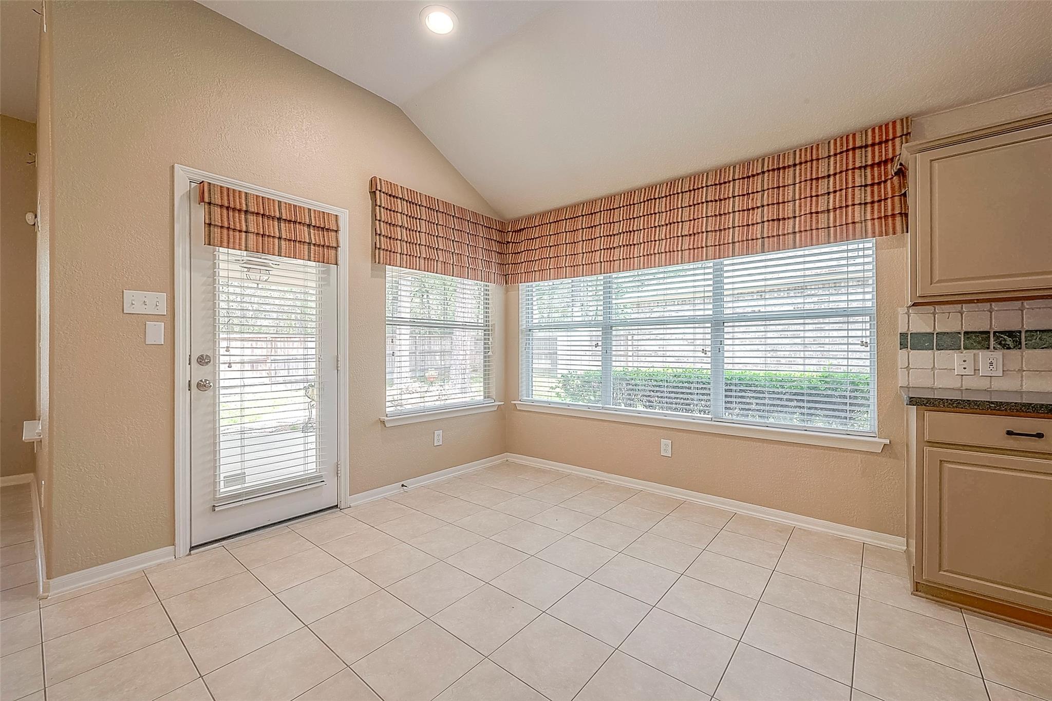 134 E Foxbriar Forest Circle