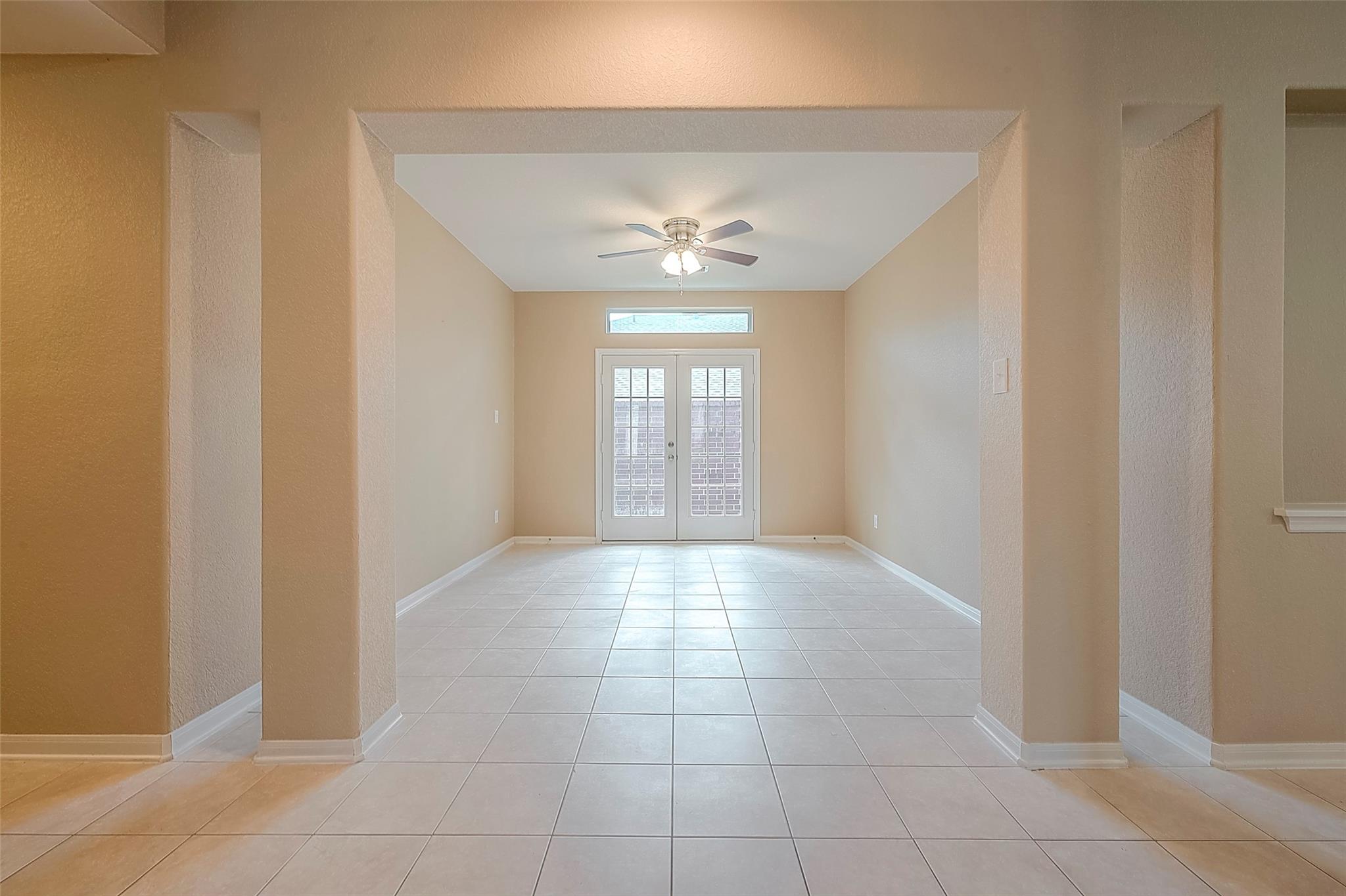 134 E Foxbriar Forest Circle