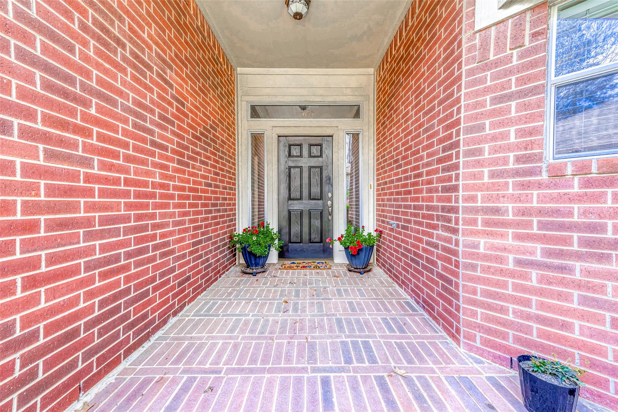 134 E Foxbriar Forest Circle