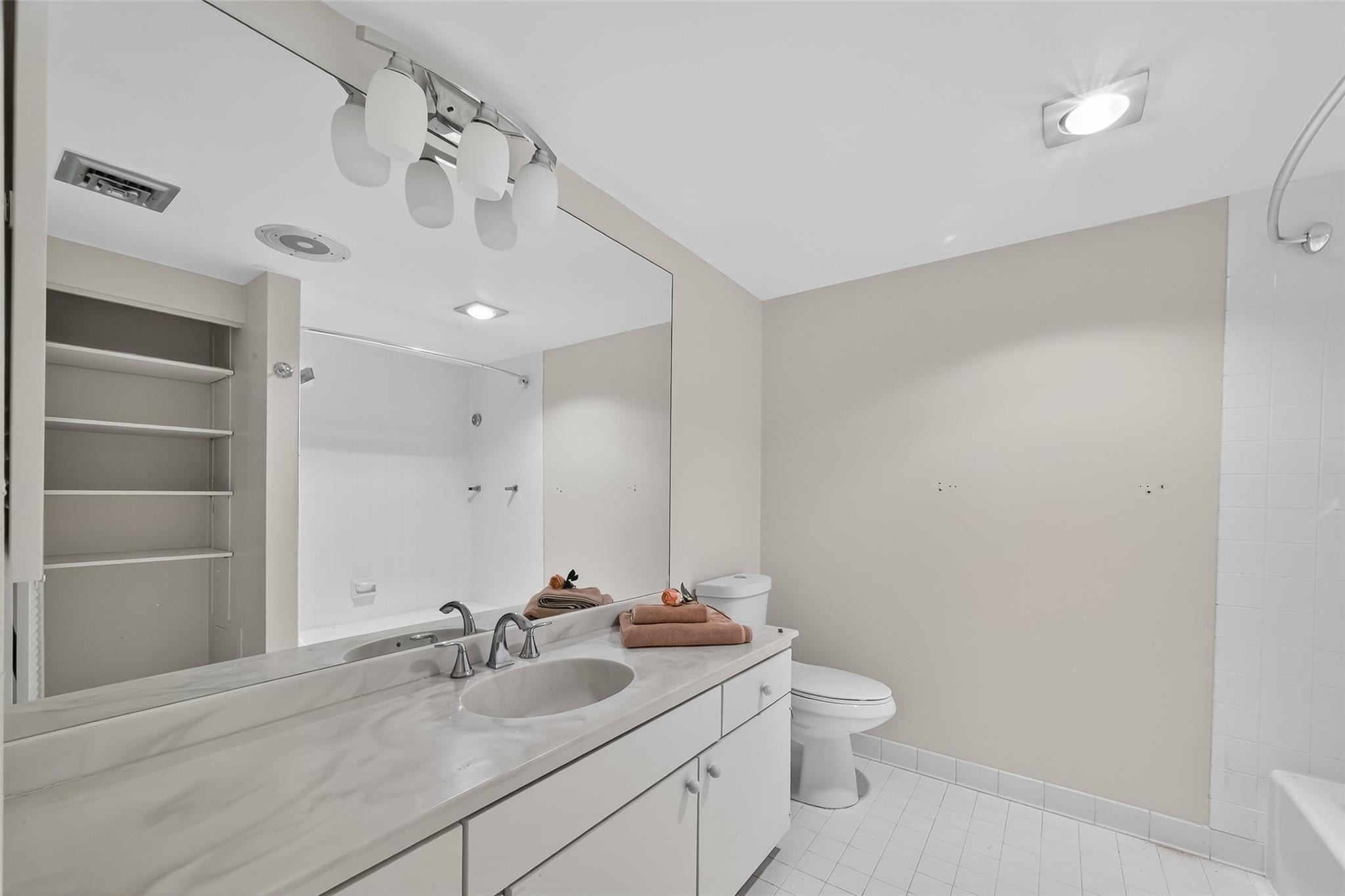 5001 Woodway Drive # 1804