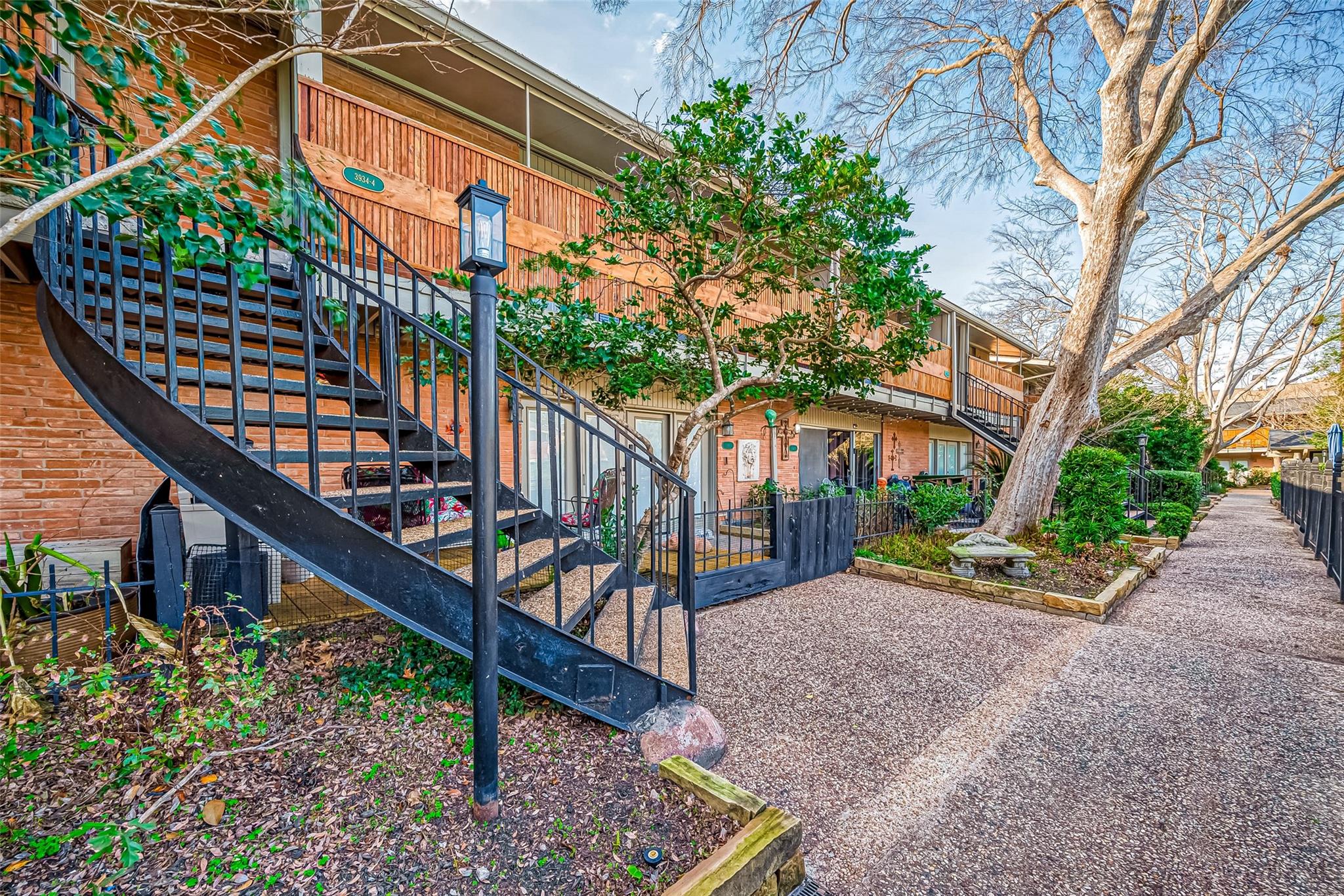 3934 W Alabama Street # 4