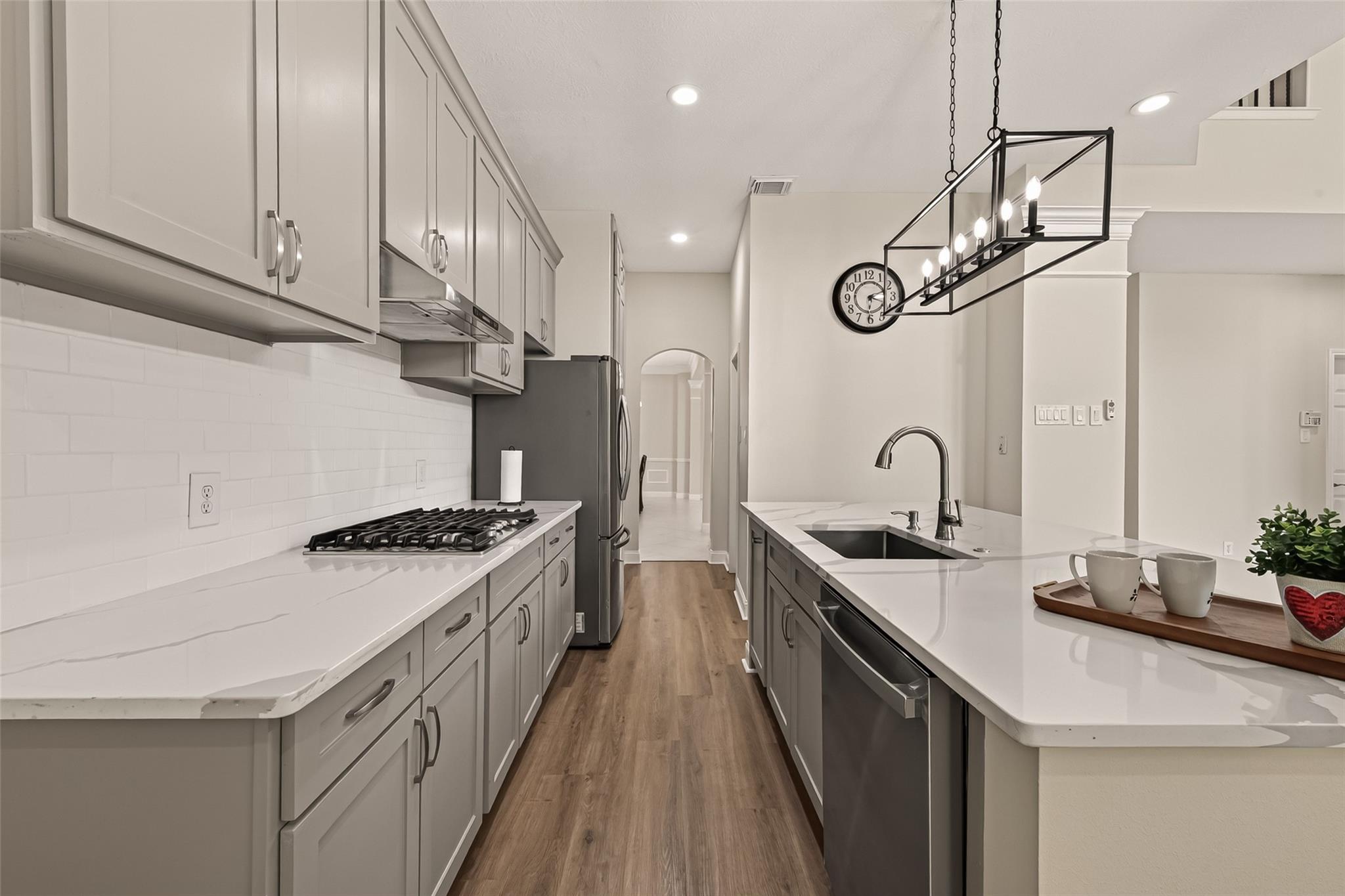 2002 Thorncrest Court