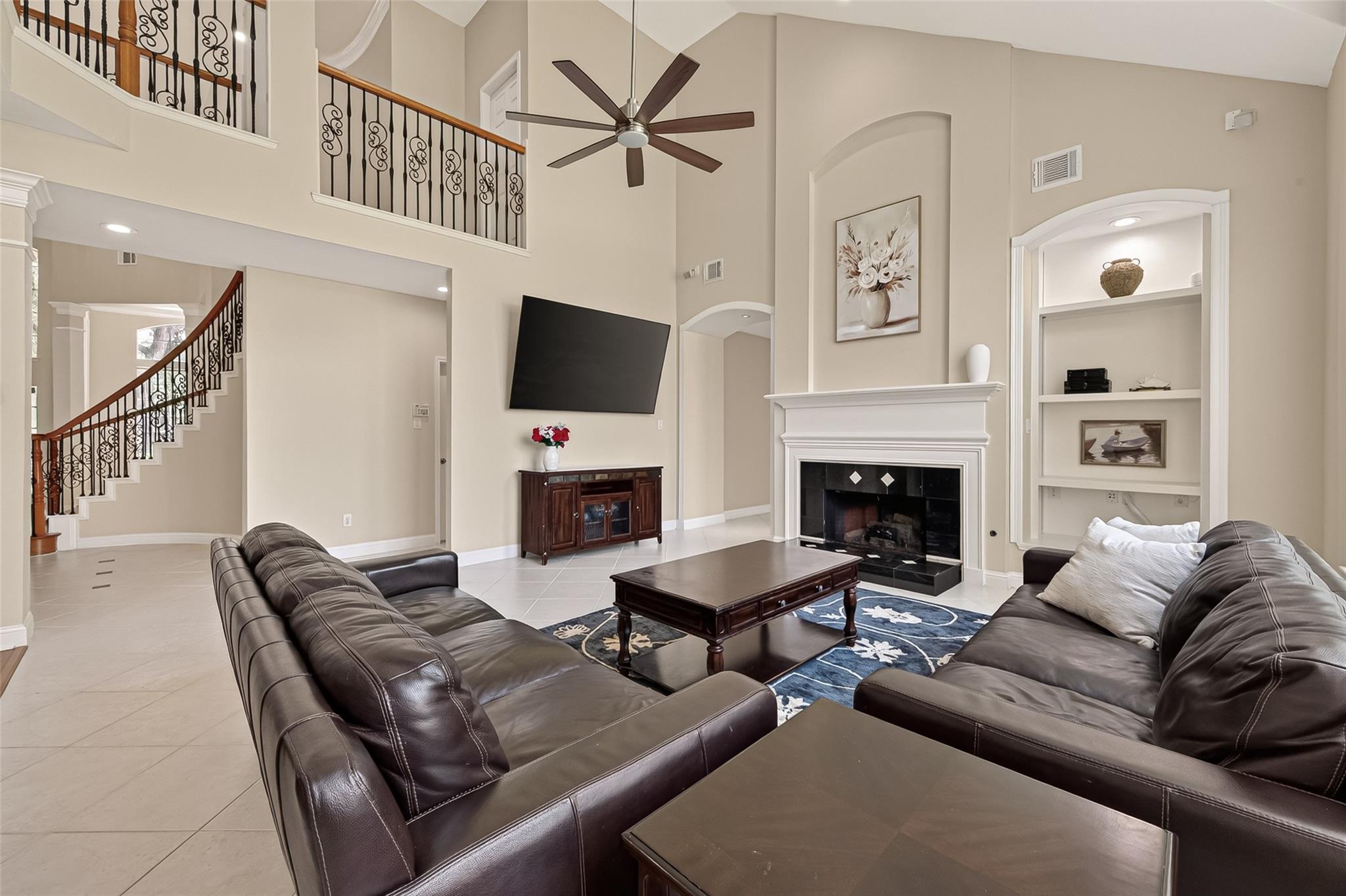 2002 Thorncrest Court