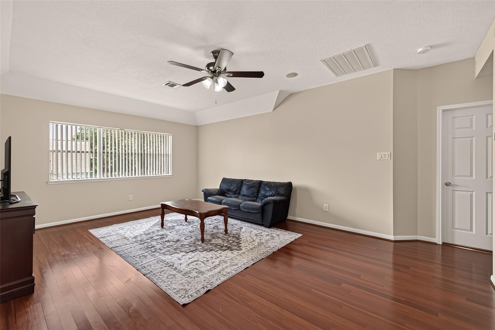2002 Thorncrest Court