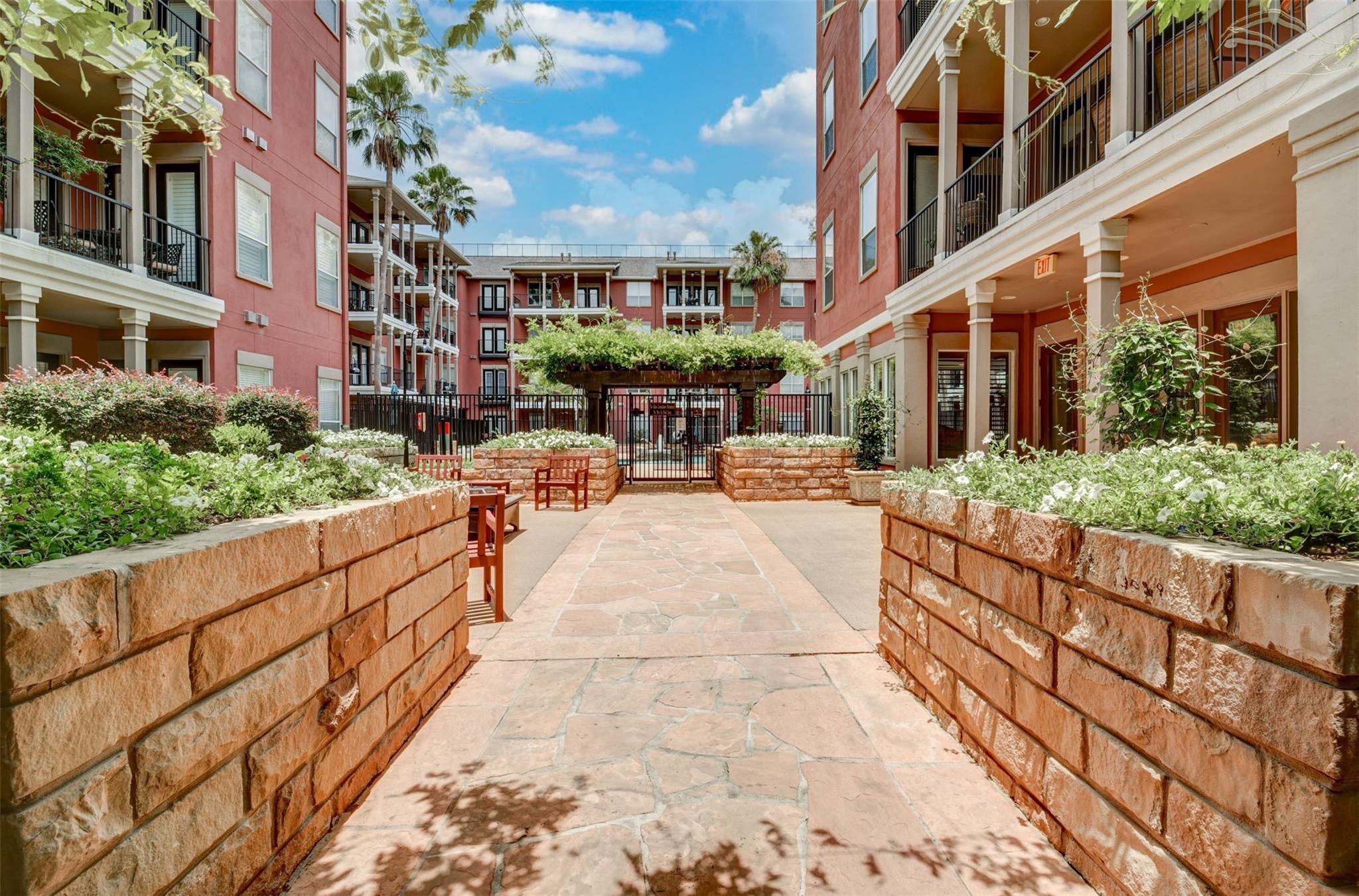 2400 Mccue Road # 448