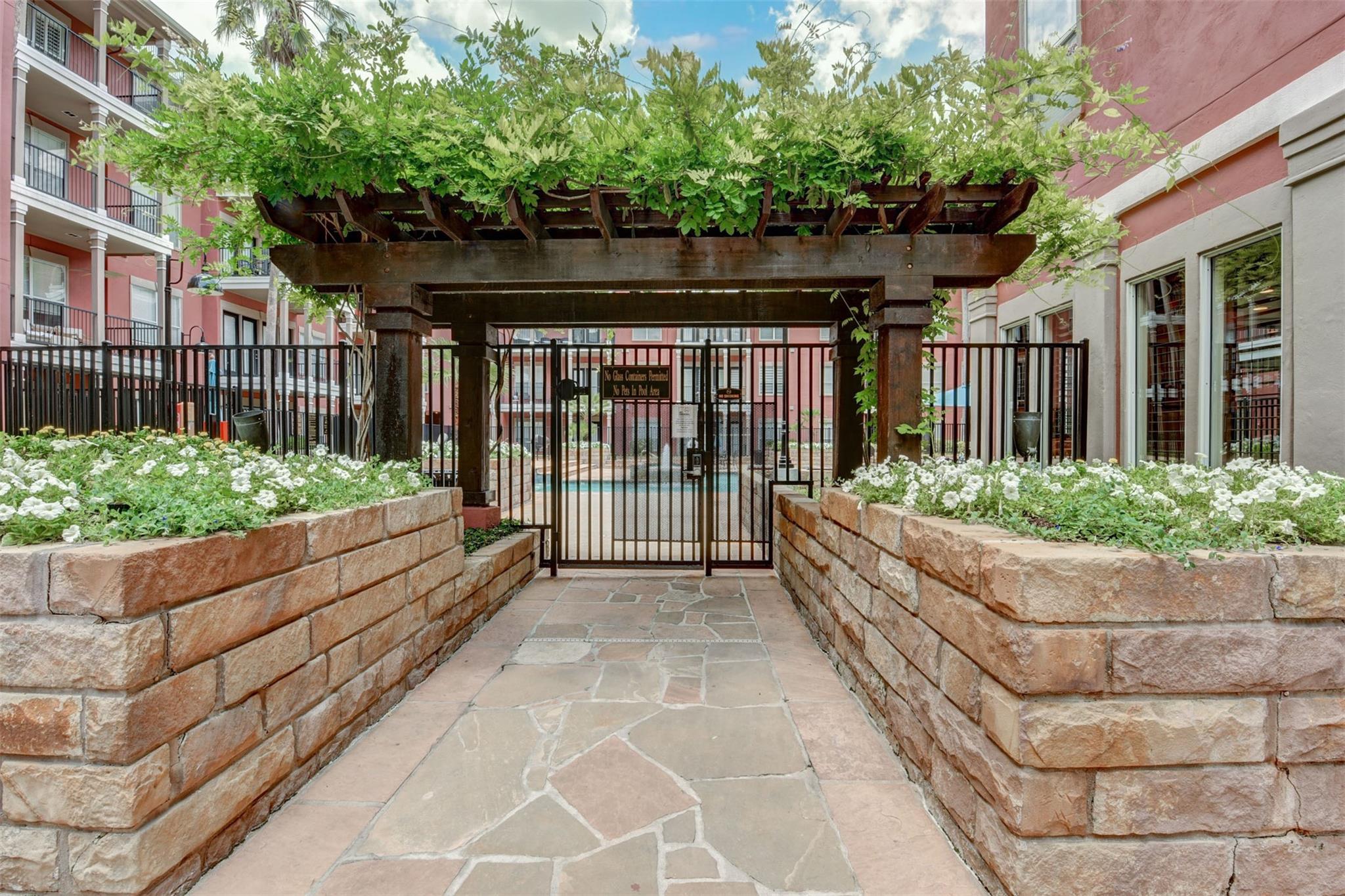 2400 Mccue Road # 448