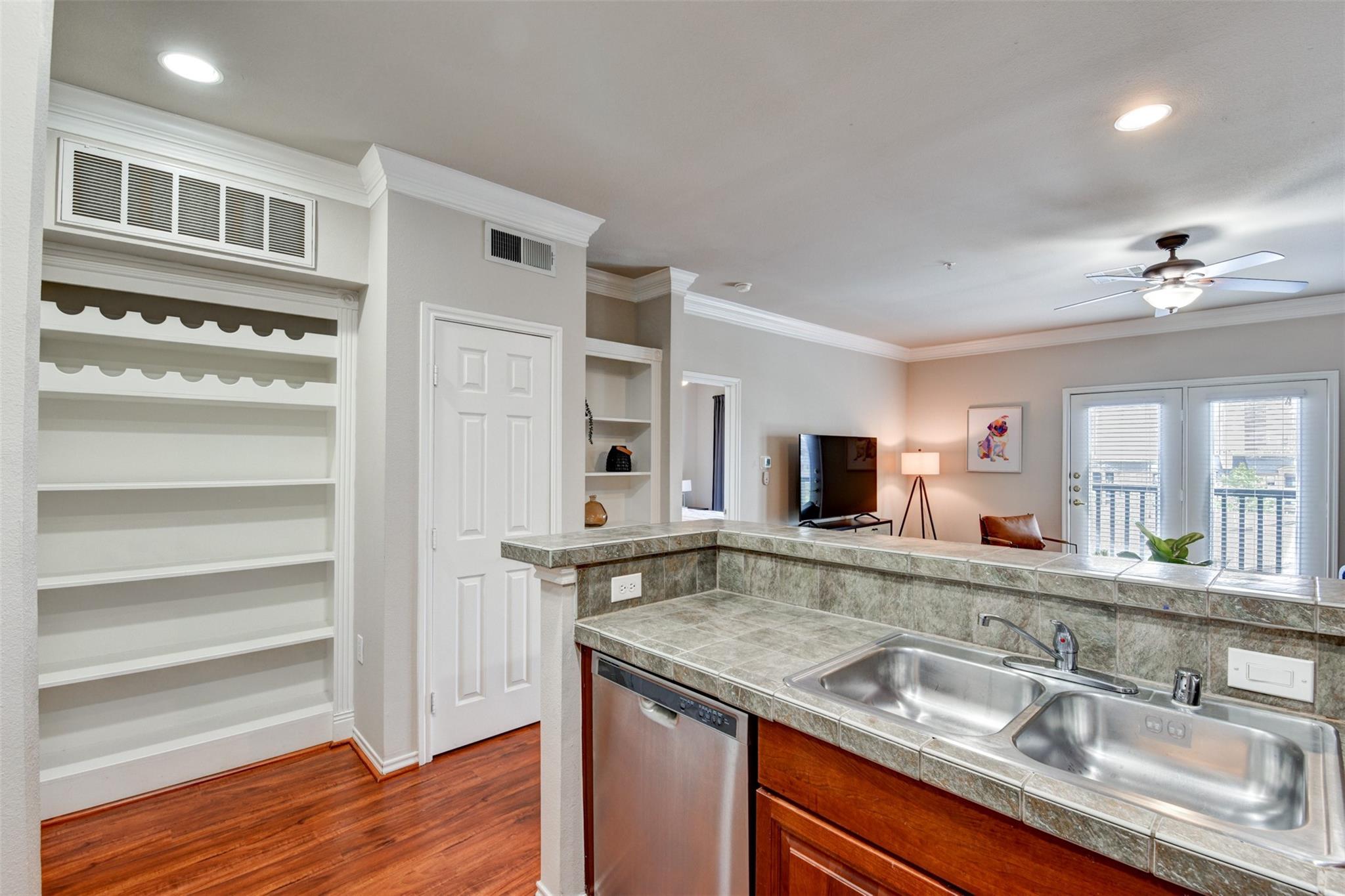 2400 Mccue Road # 448