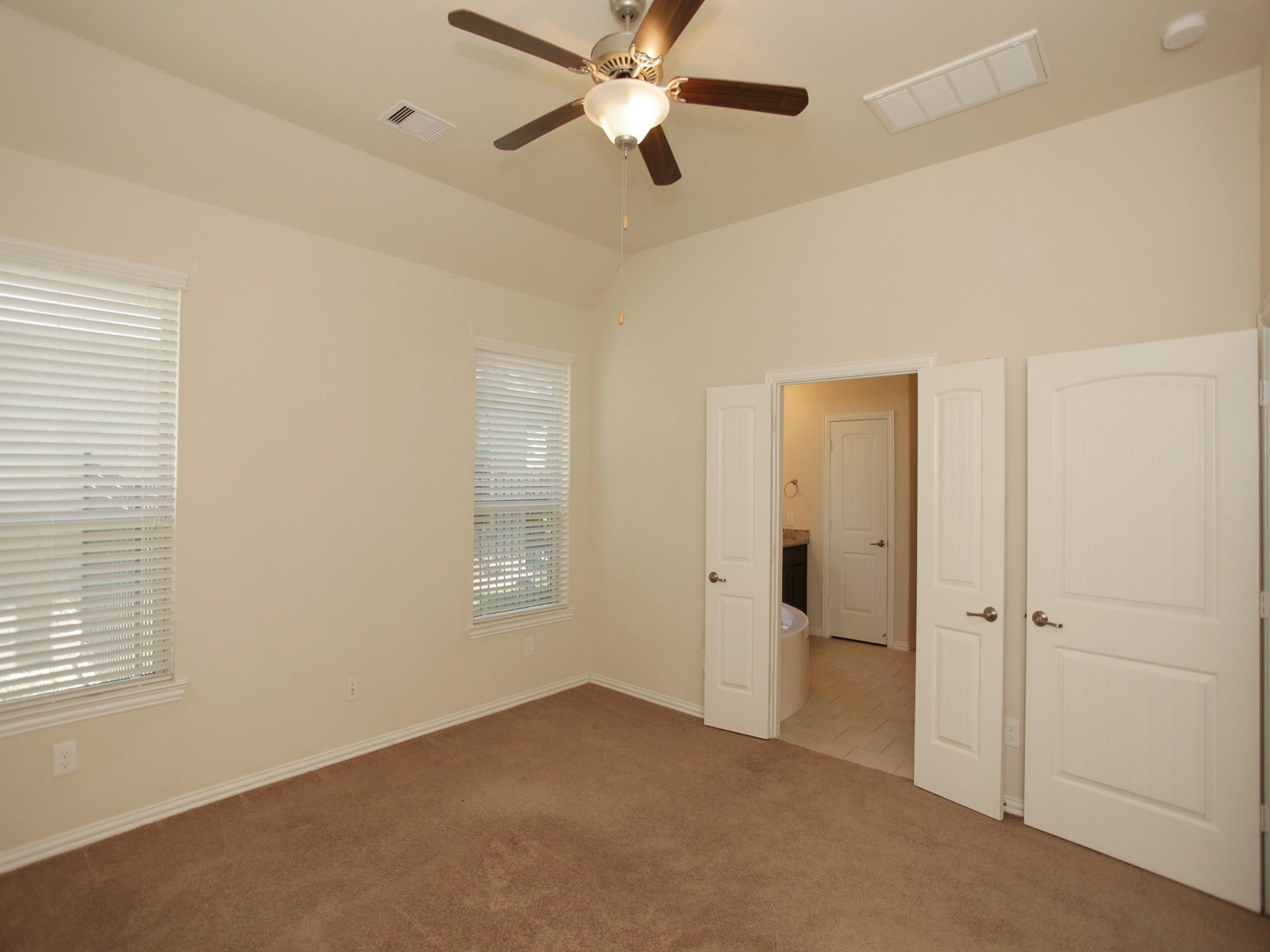 15 Sawbridge Circle