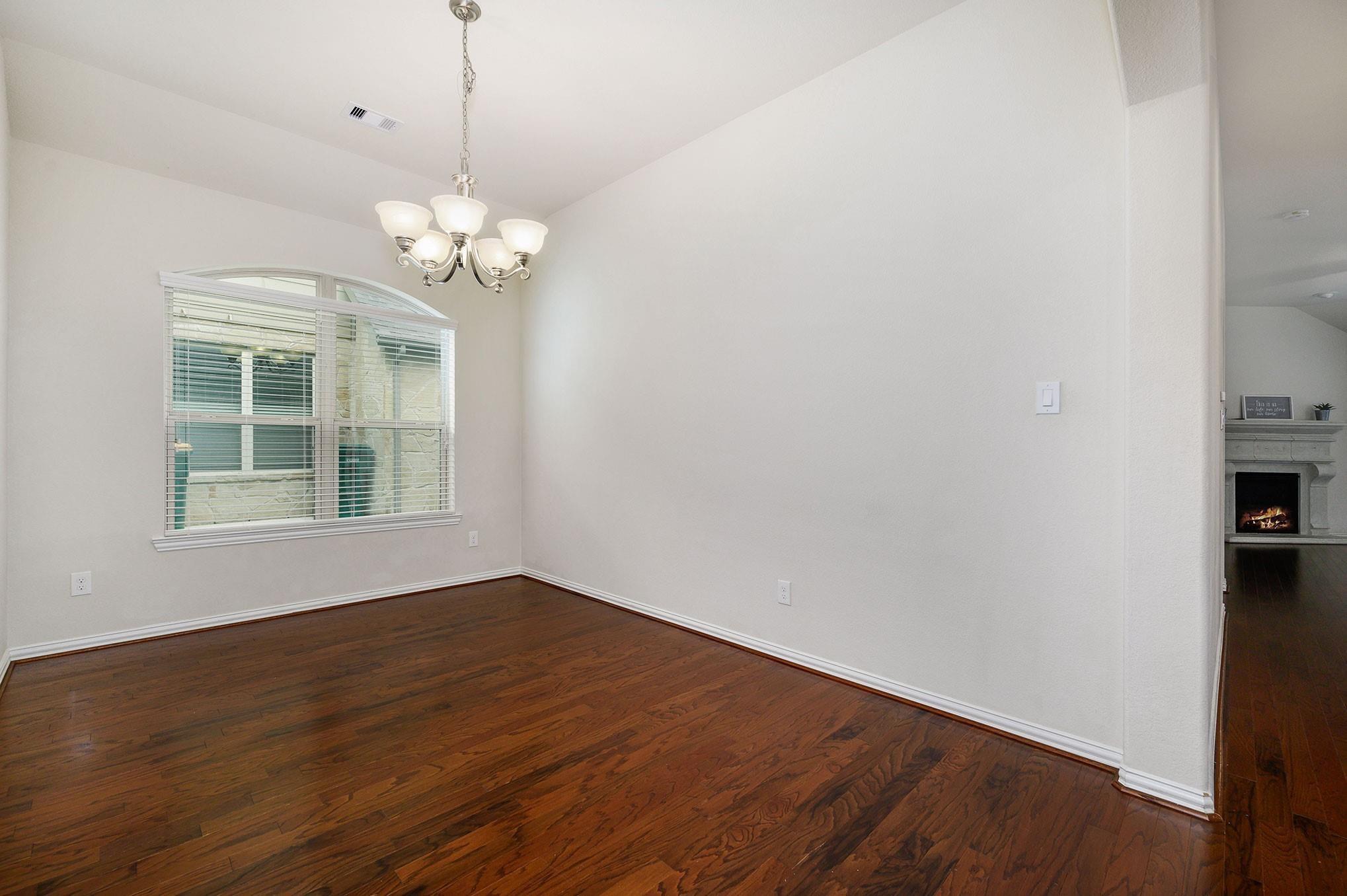 15 Sawbridge Circle