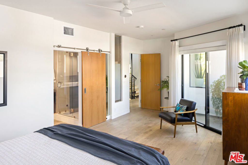 MODERN TOWNHOME || ROOFTOP TERRACE