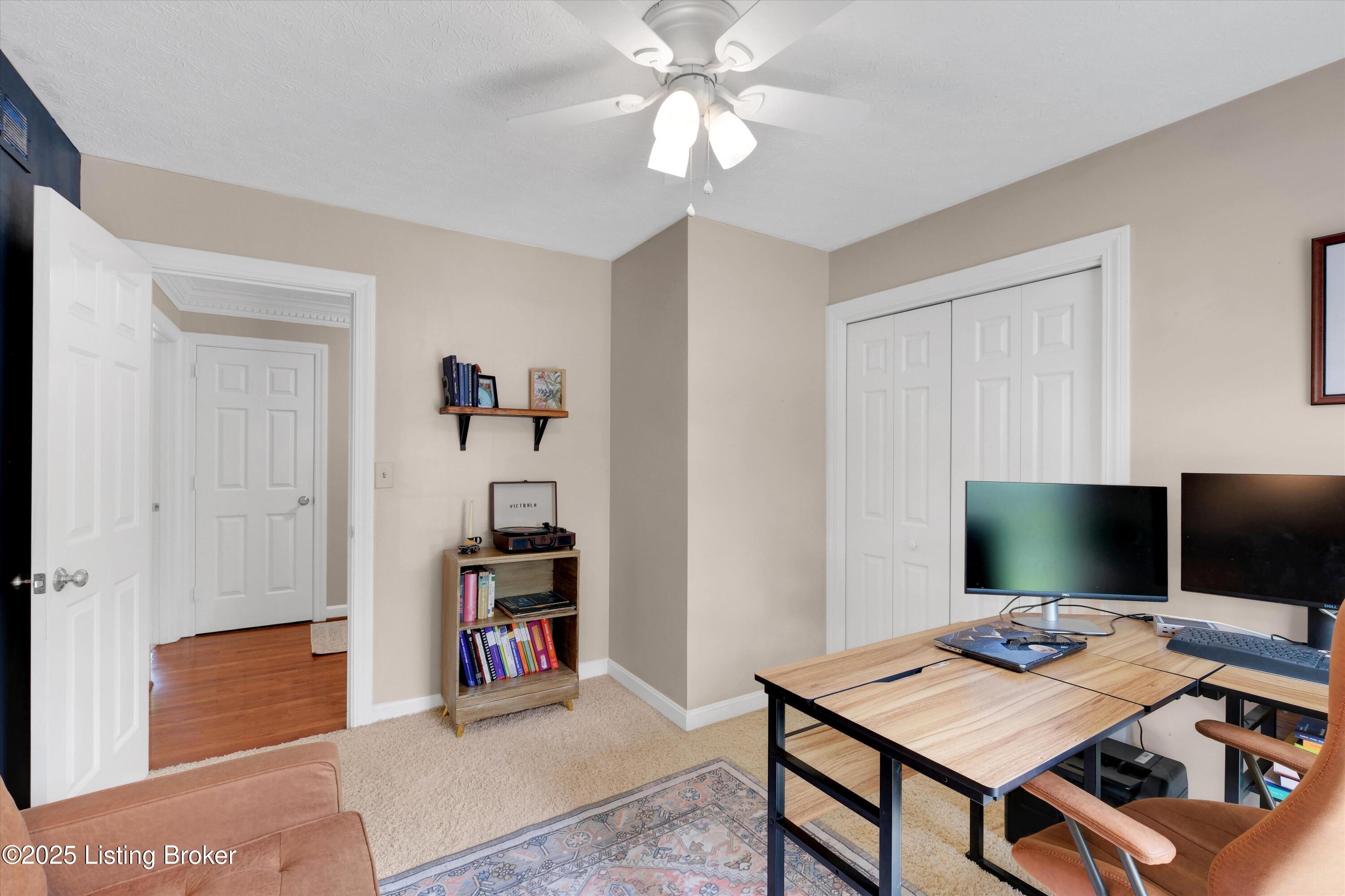 5601 Timber Ridge Dr