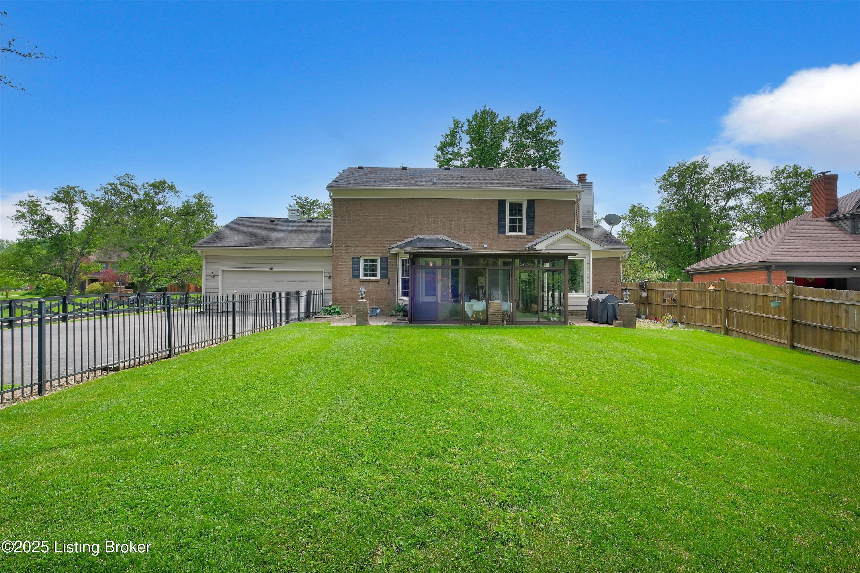 5601 Timber Ridge Dr