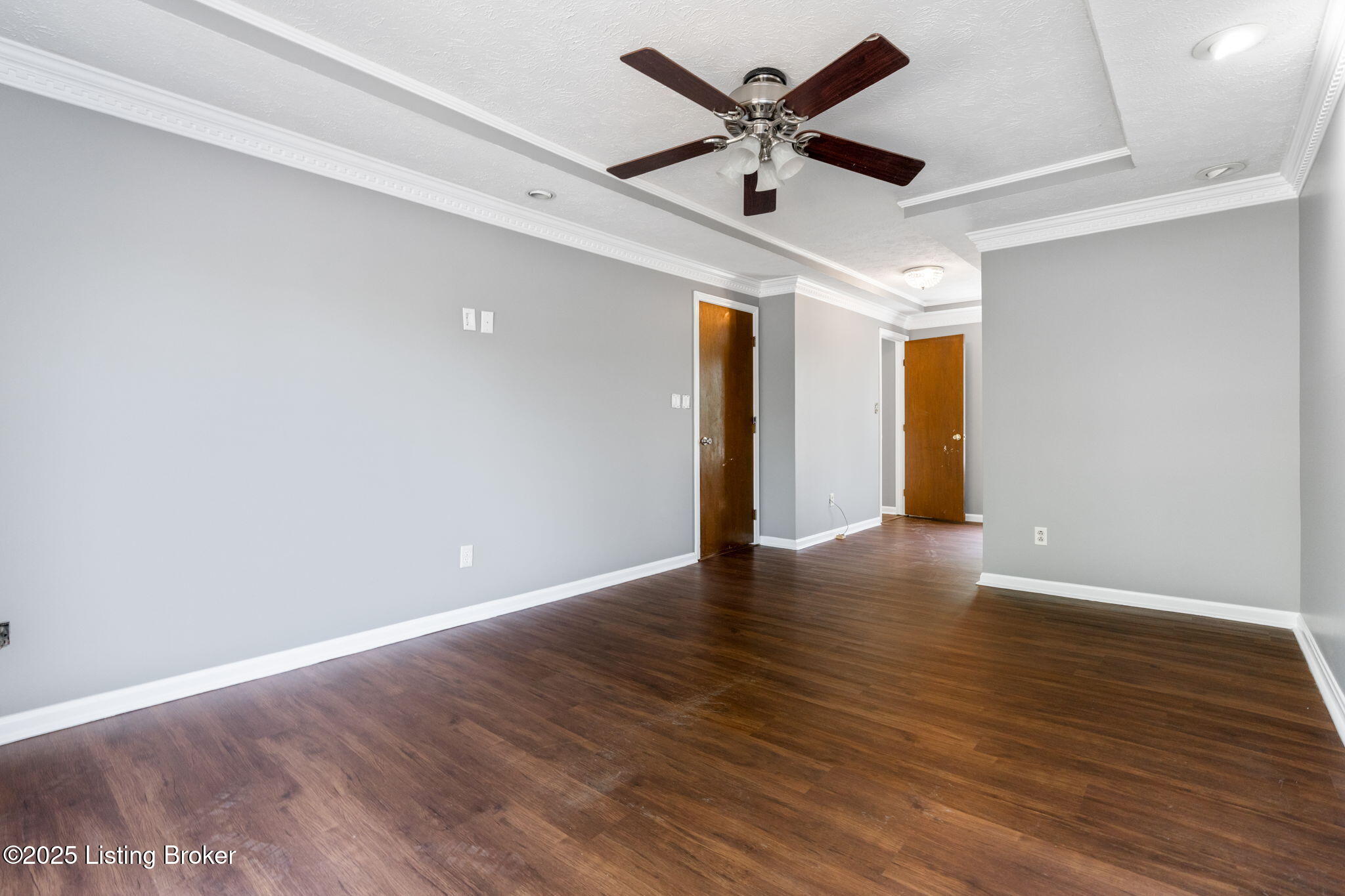 10207 El Coco Ct