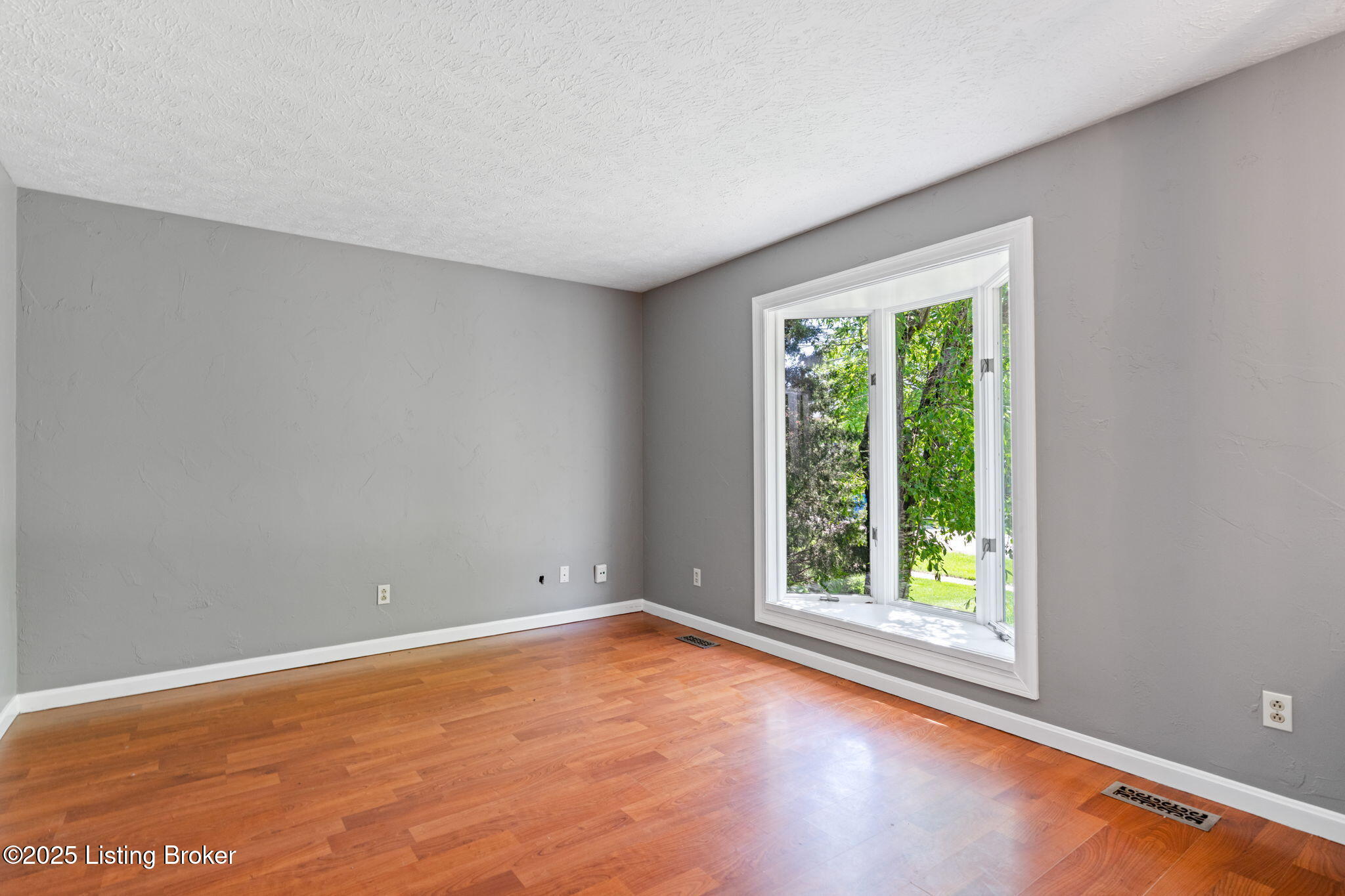 10207 El Coco Ct