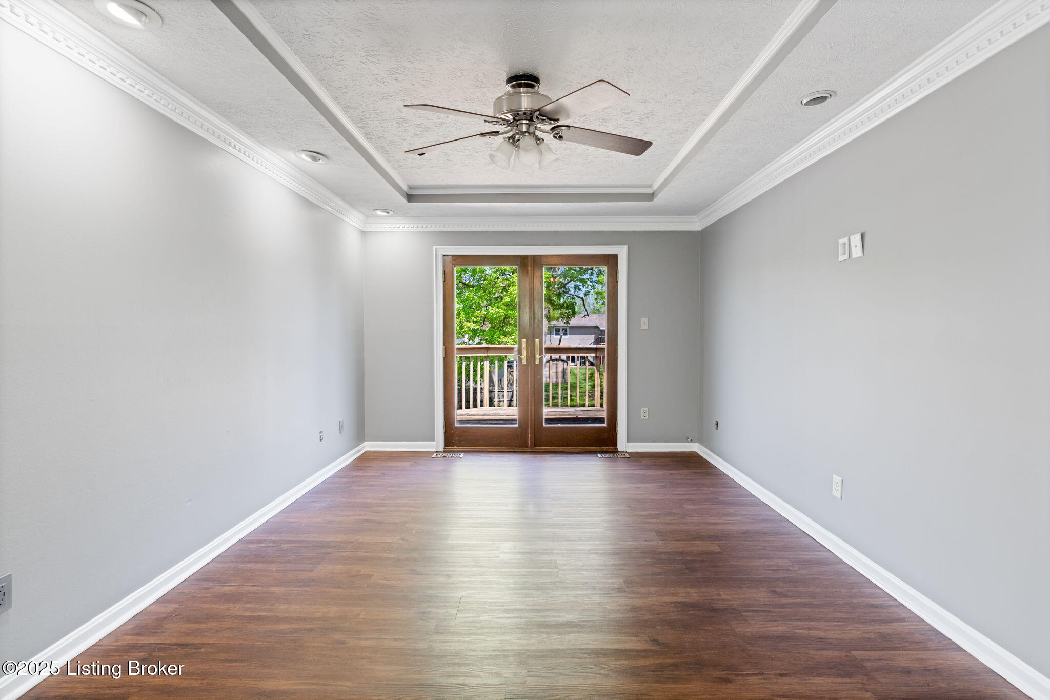 10207 El Coco Ct