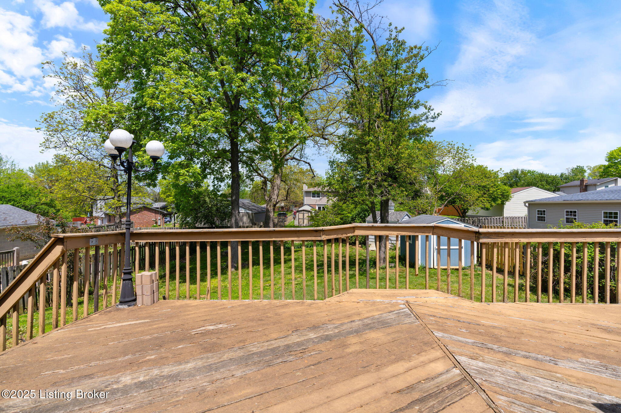 10207 El Coco Ct