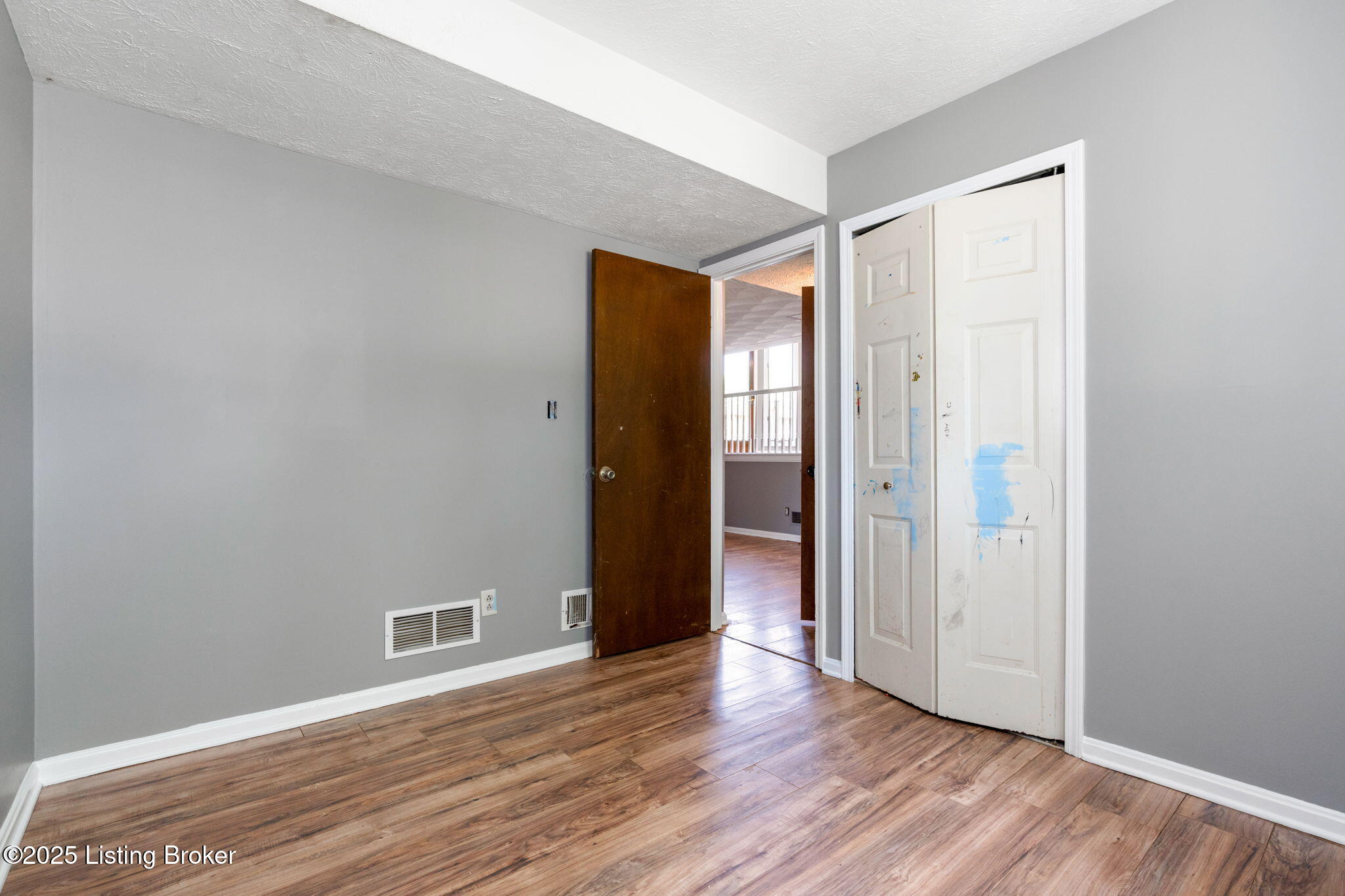 10207 El Coco Ct