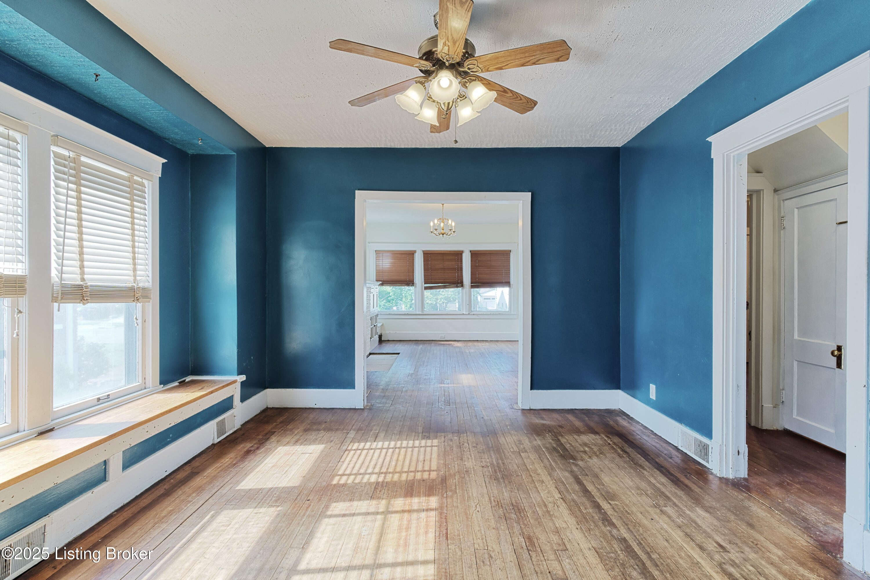 809 Bluegrass Ave