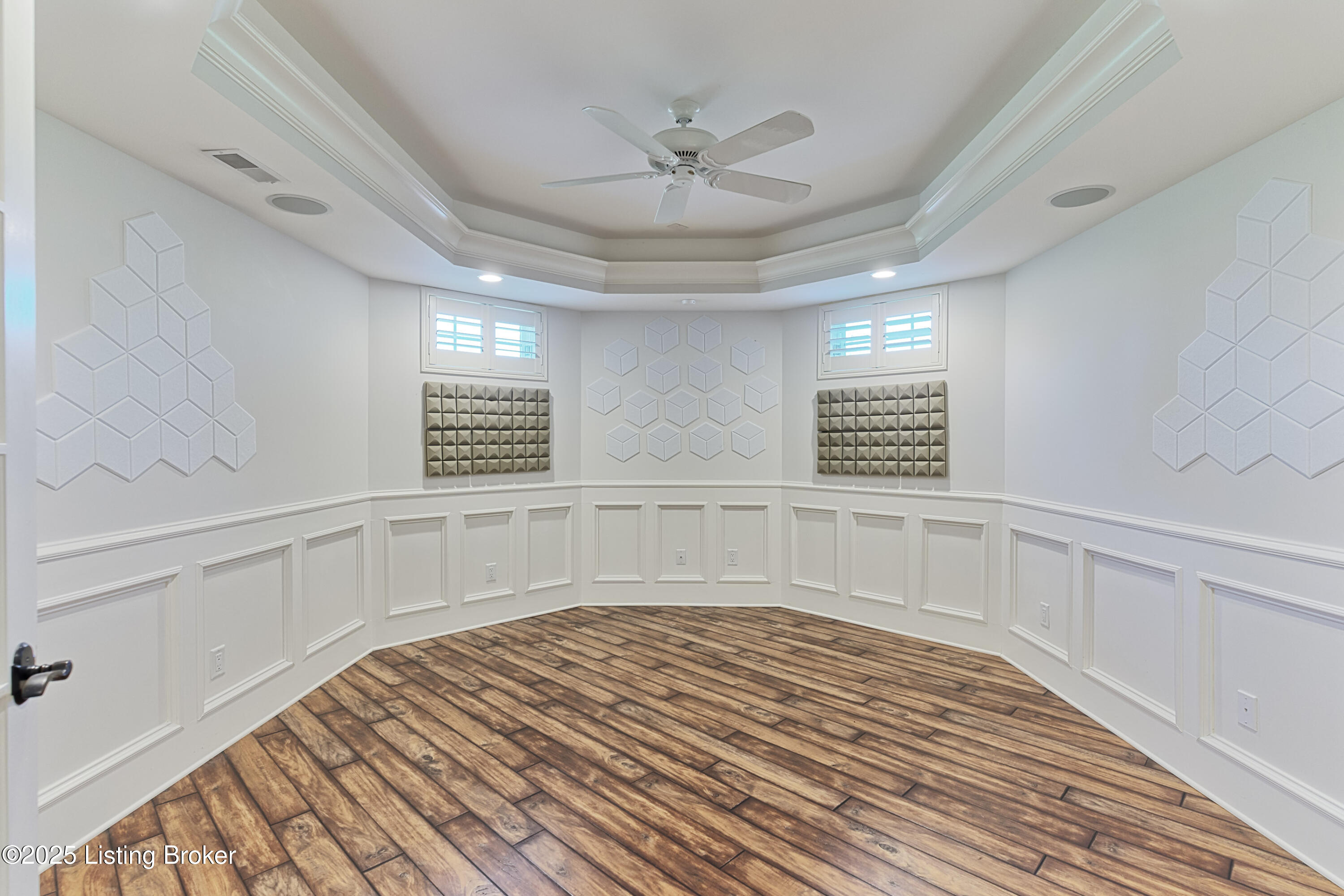 13909 River Glen Ln