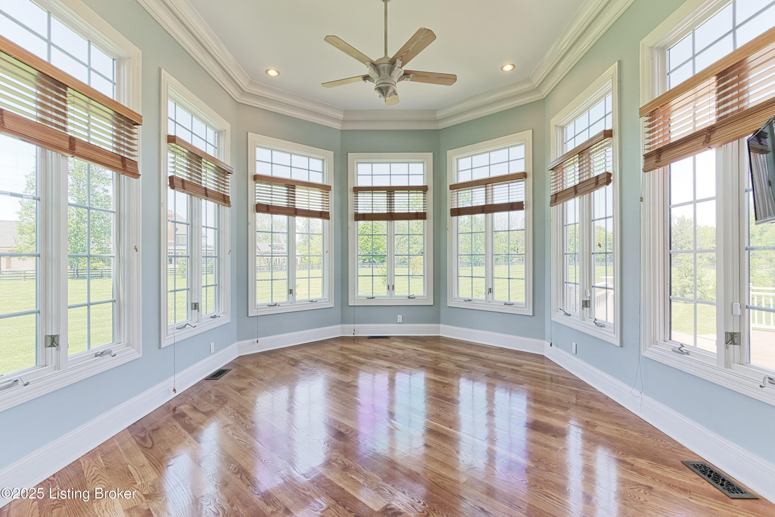 13909 River Glen Ln