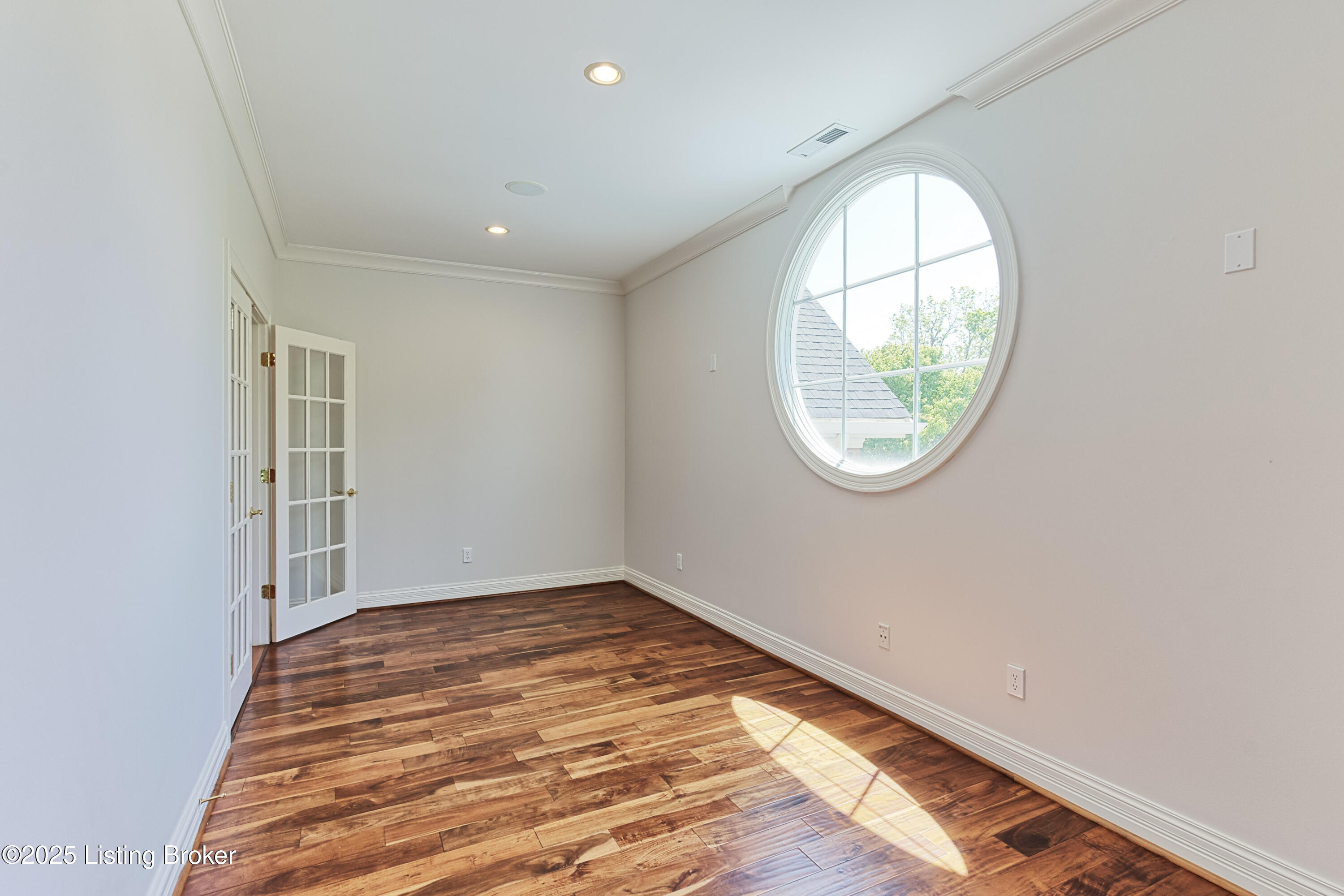 13909 River Glen Ln