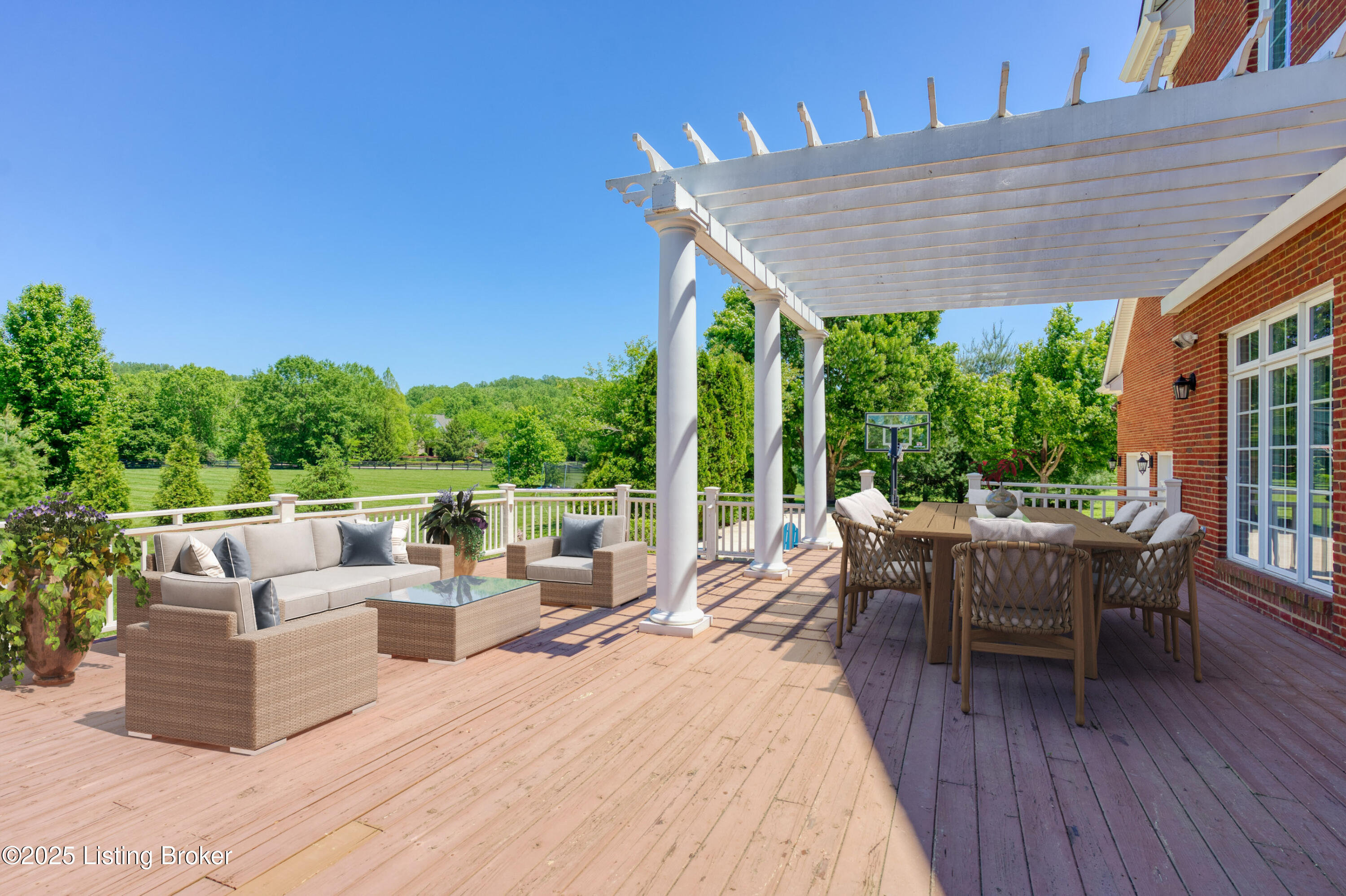 13909 River Glen Ln