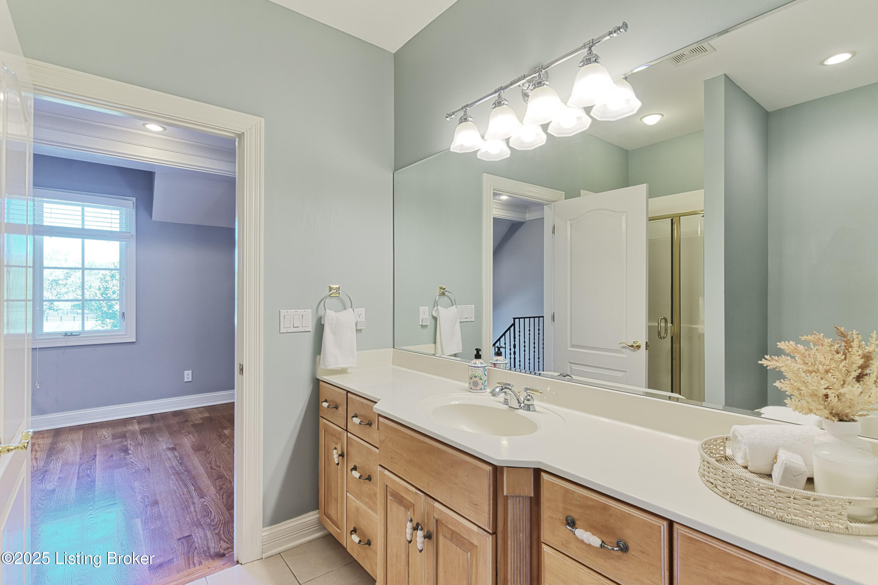 13909 River Glen Ln