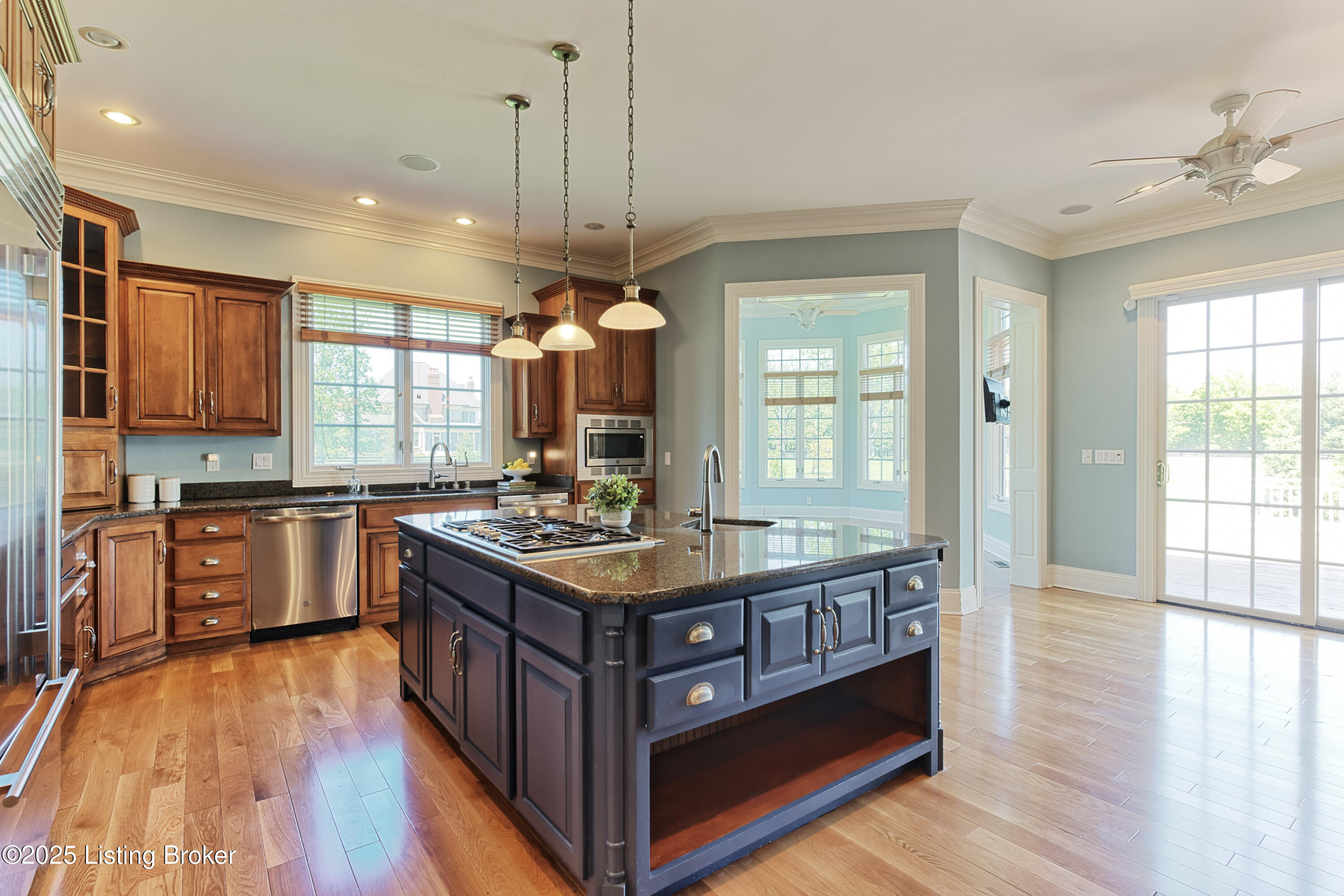 13909 River Glen Ln