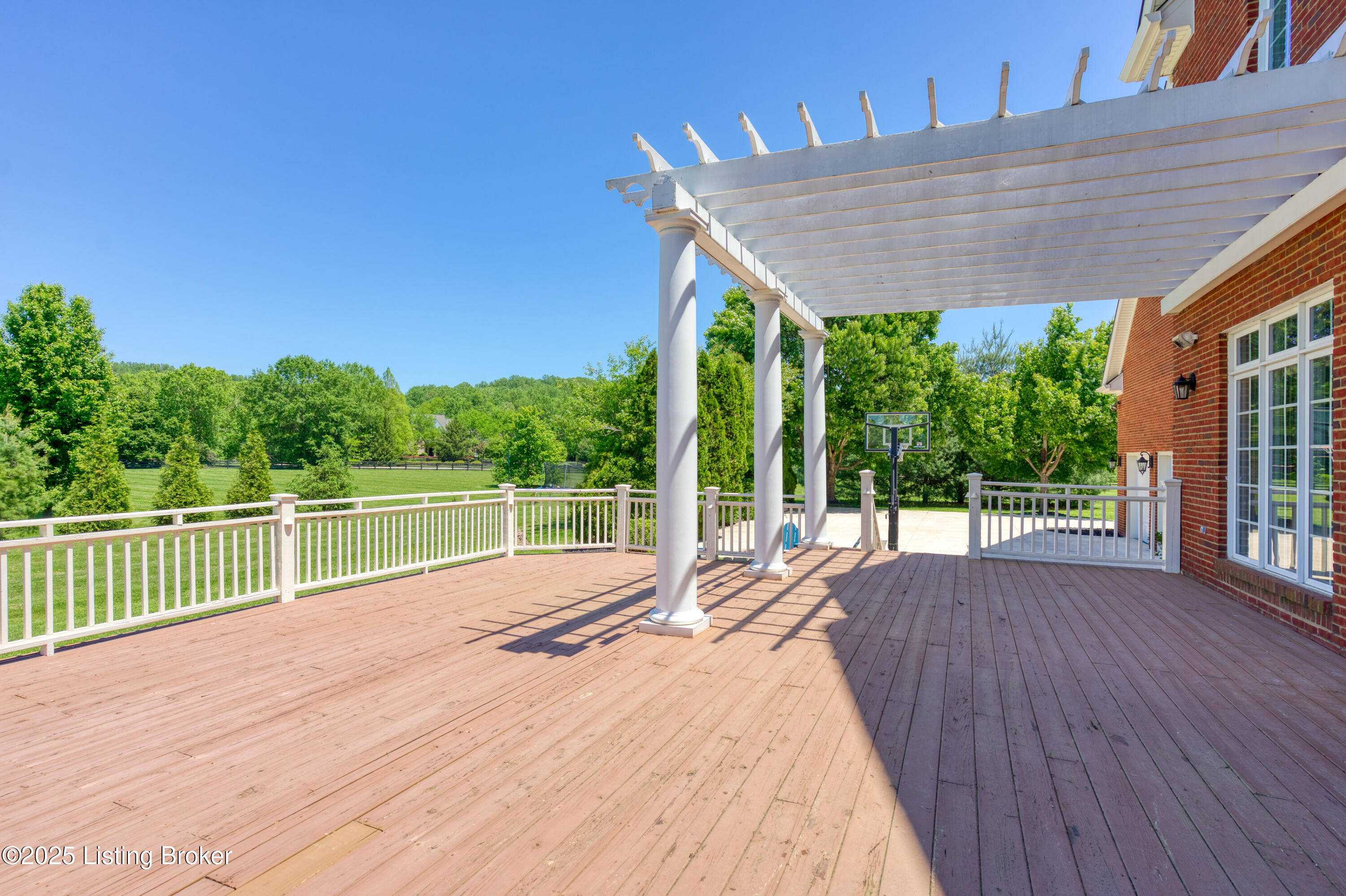 13909 River Glen Ln