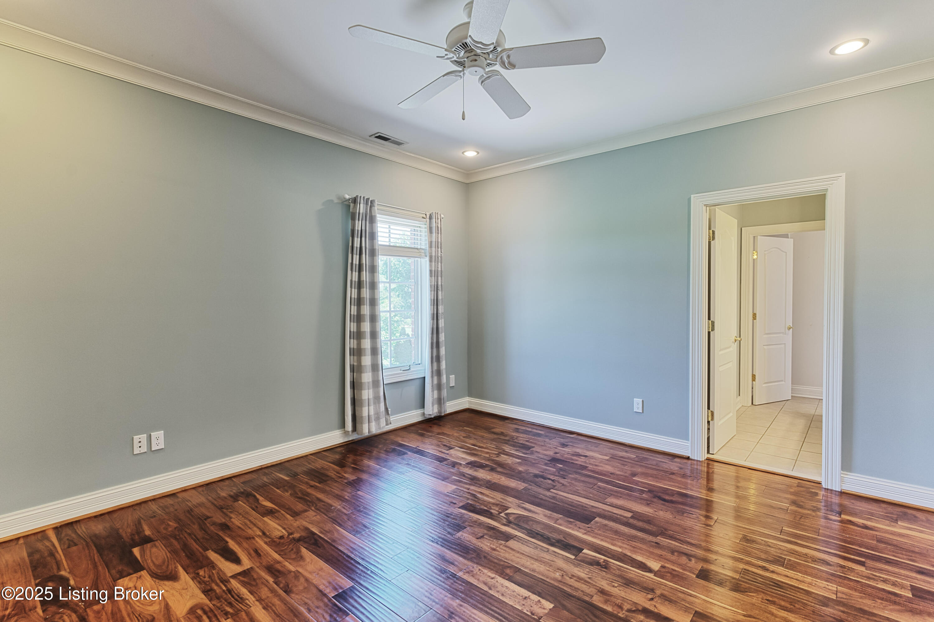 13909 River Glen Ln