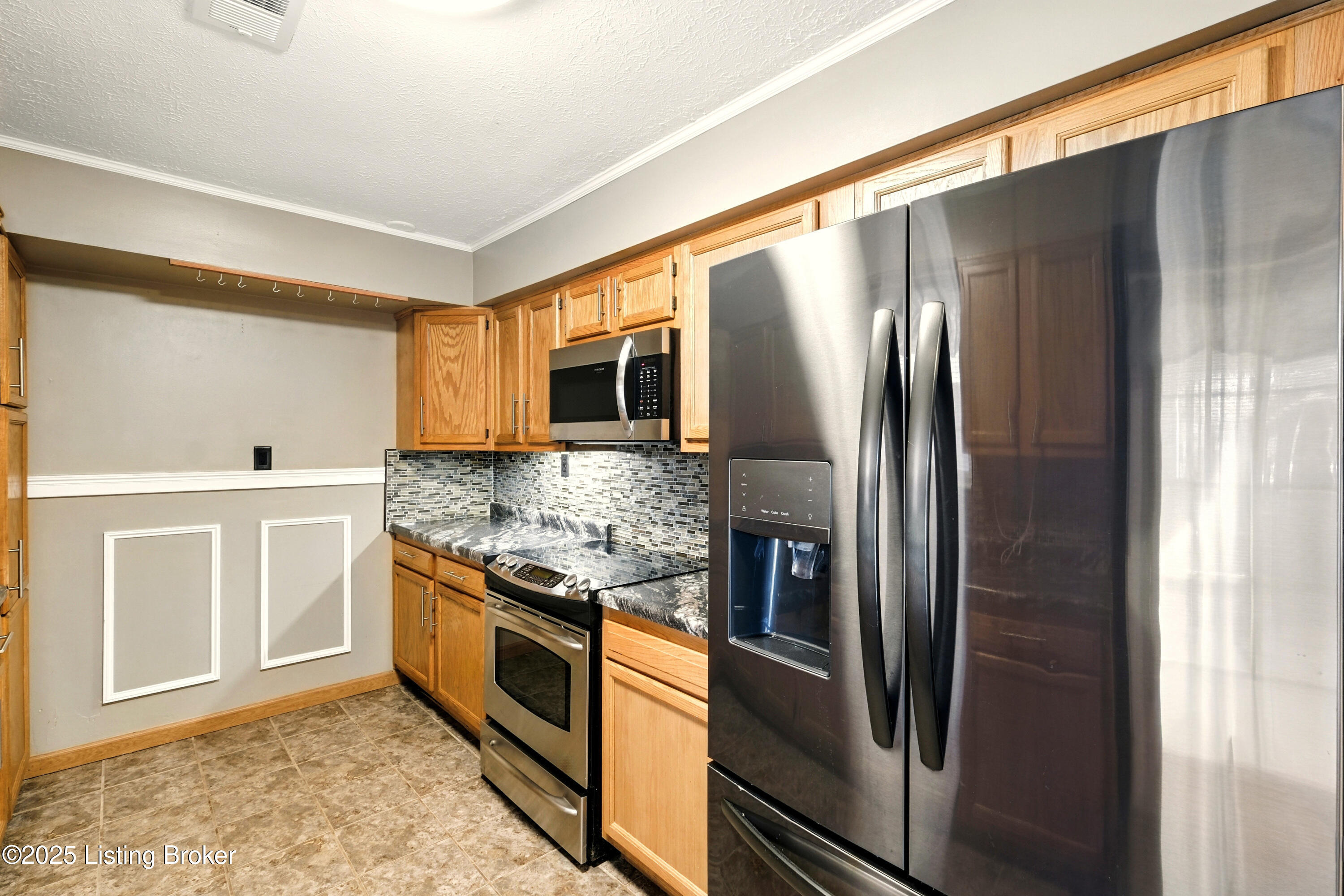 325 E Blue Jay Rd