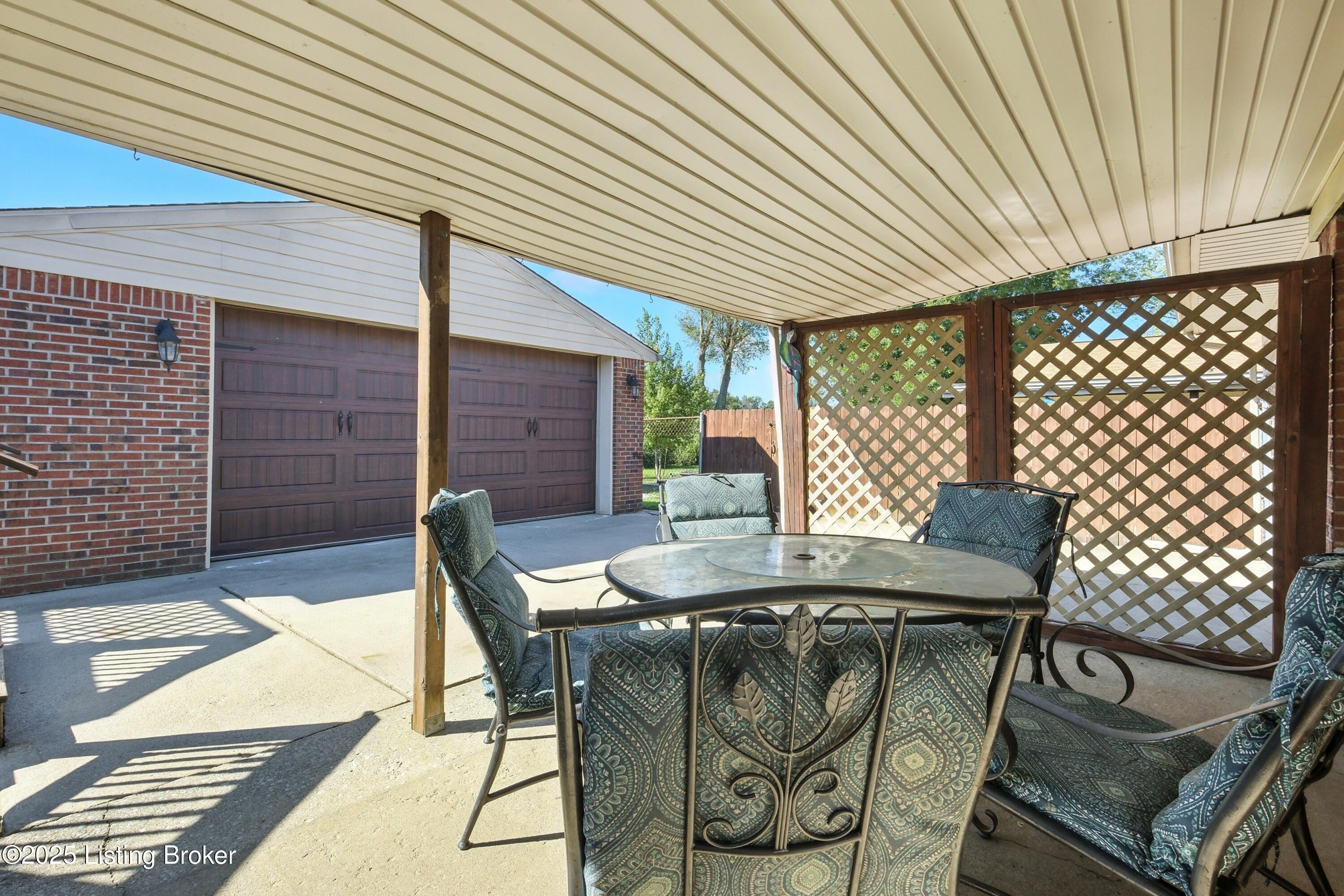 325 E Blue Jay Rd