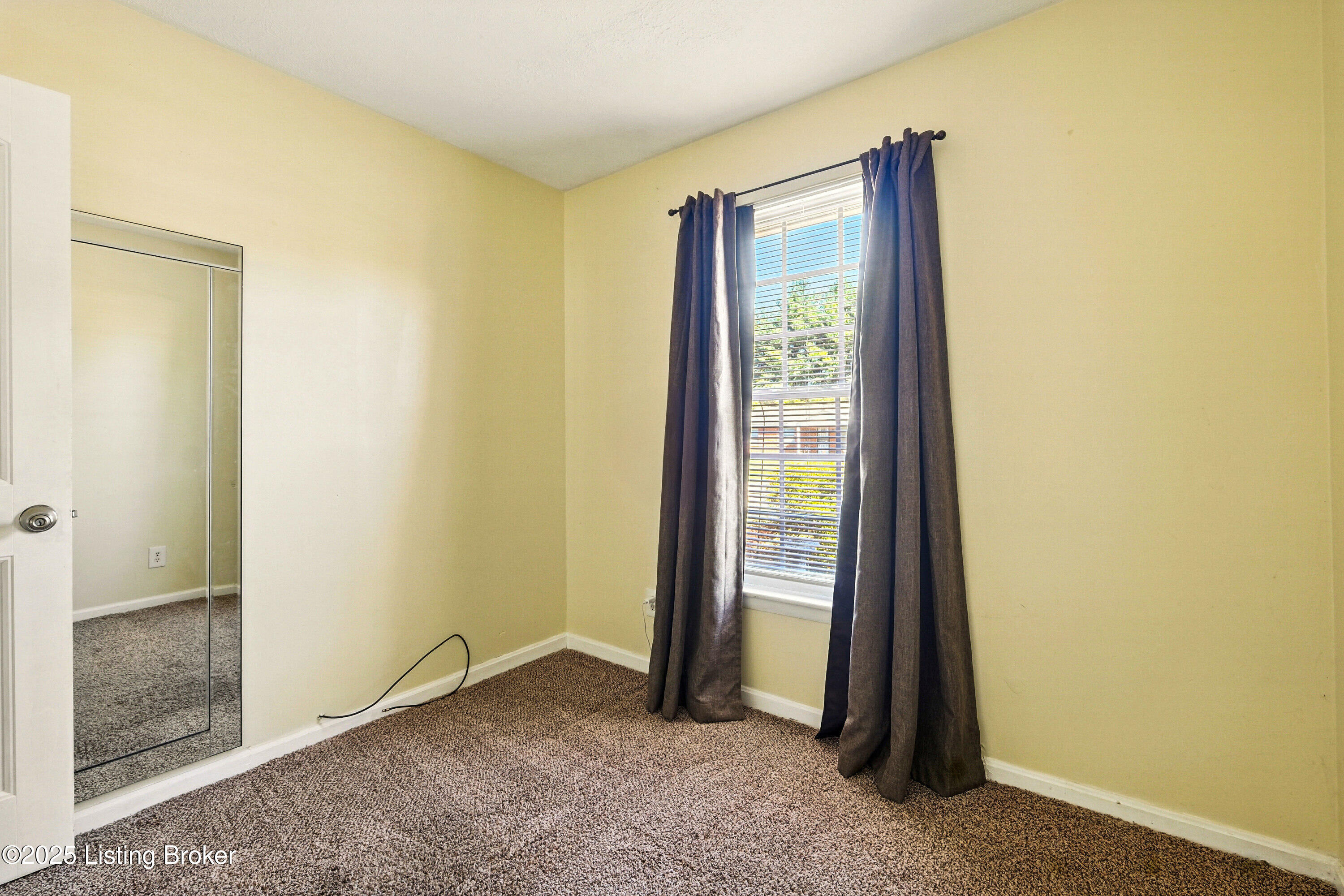 325 E Blue Jay Rd