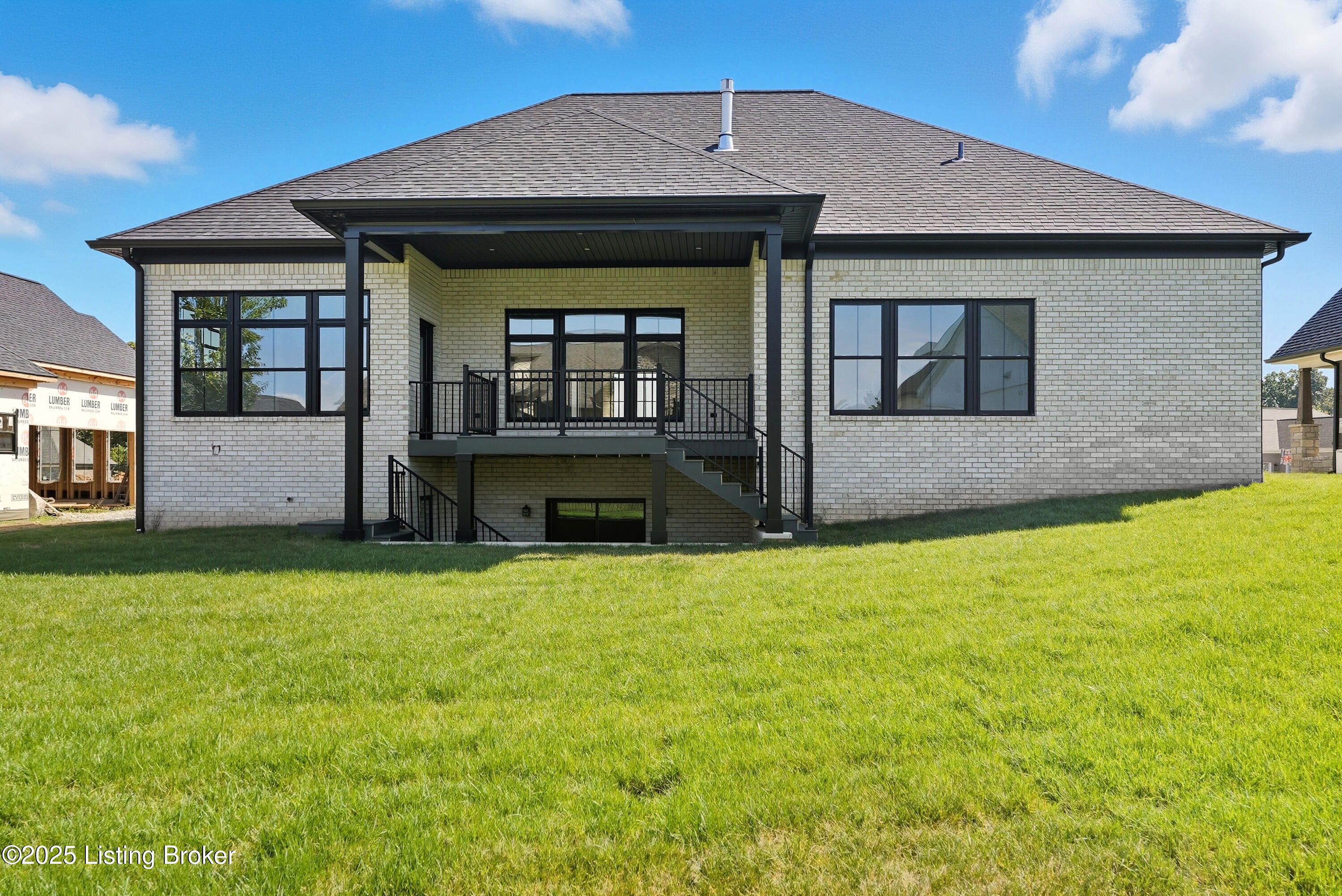 3214 Grand Lakes Dr