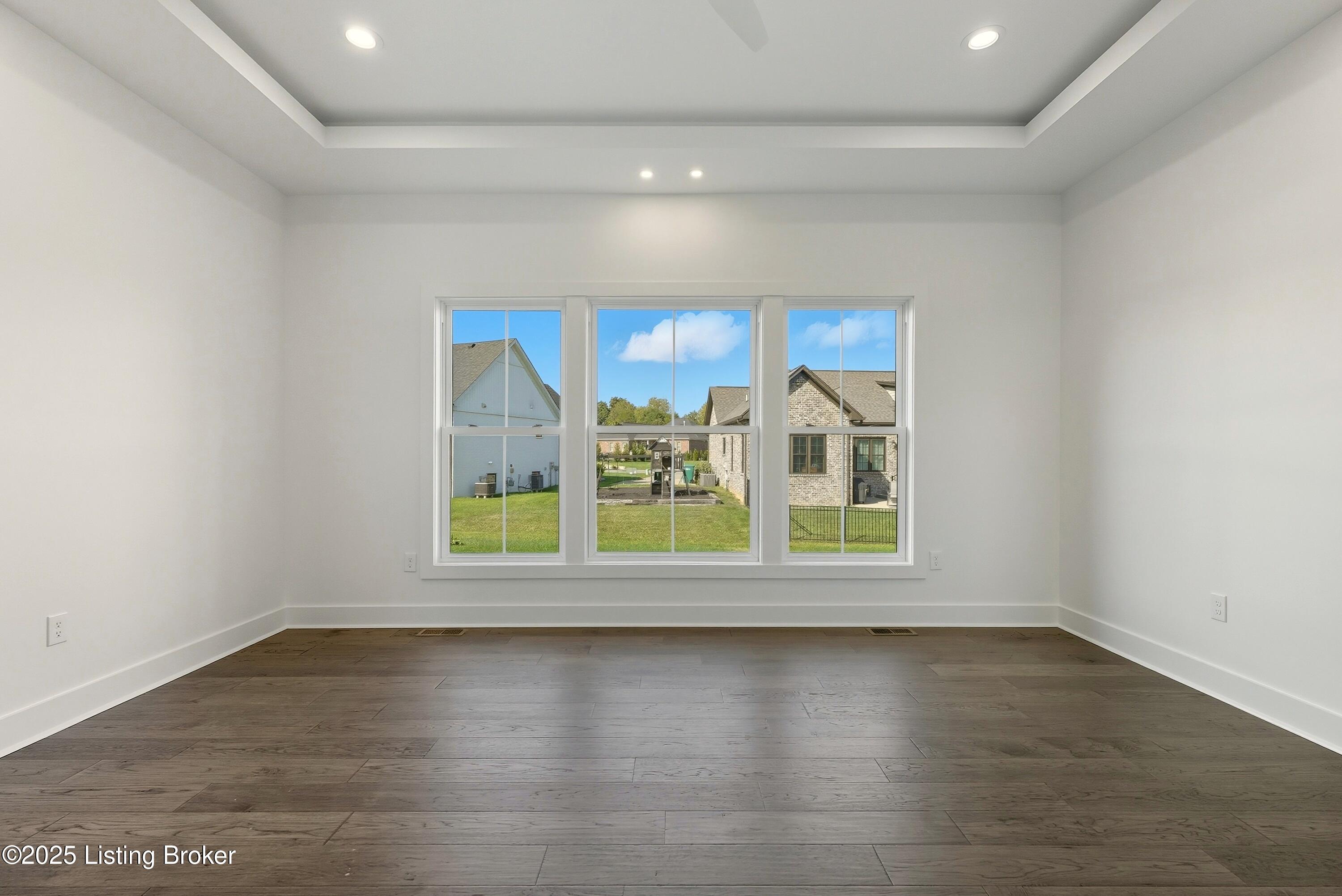 3214 Grand Lakes Dr