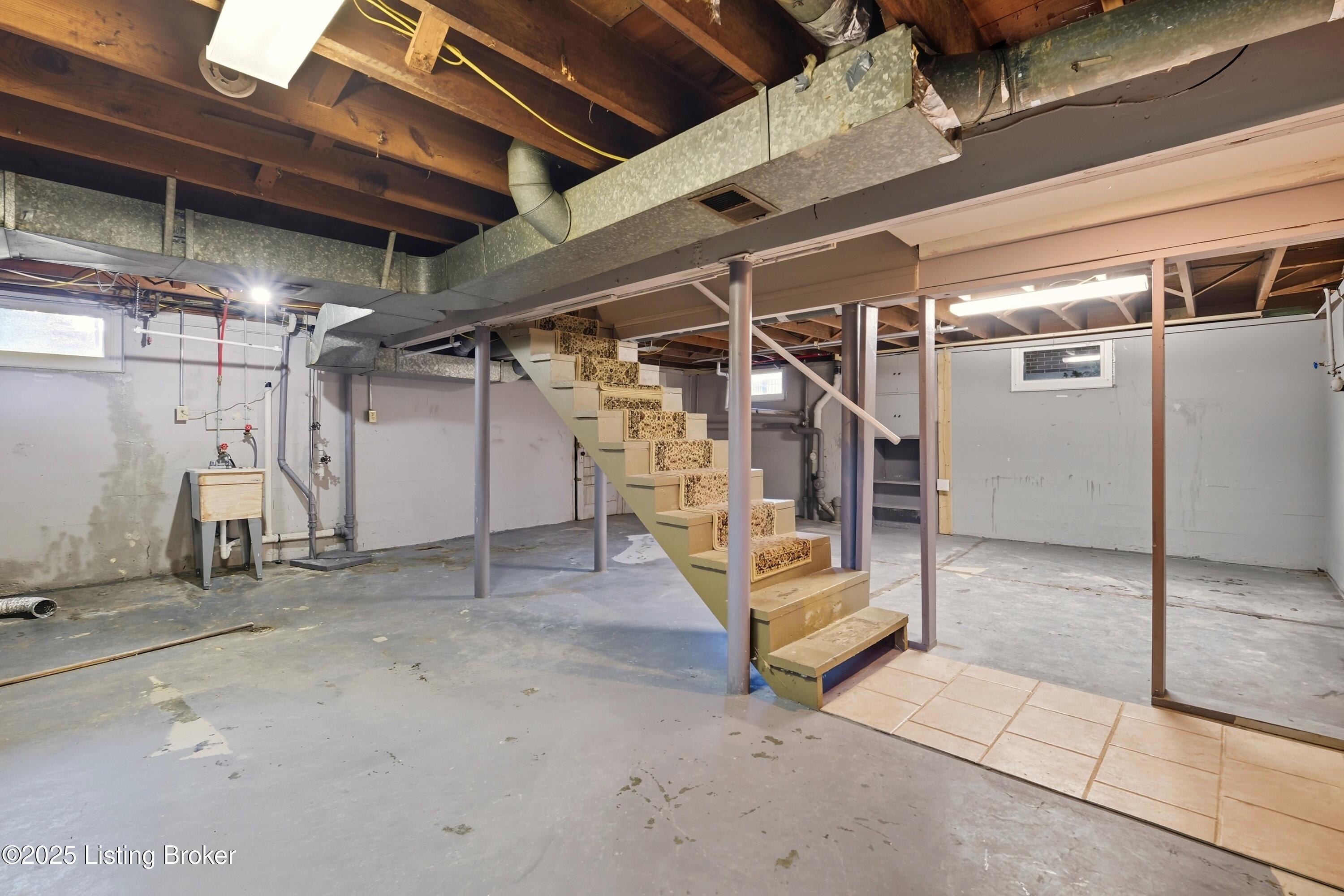 2332 Brighton Dr