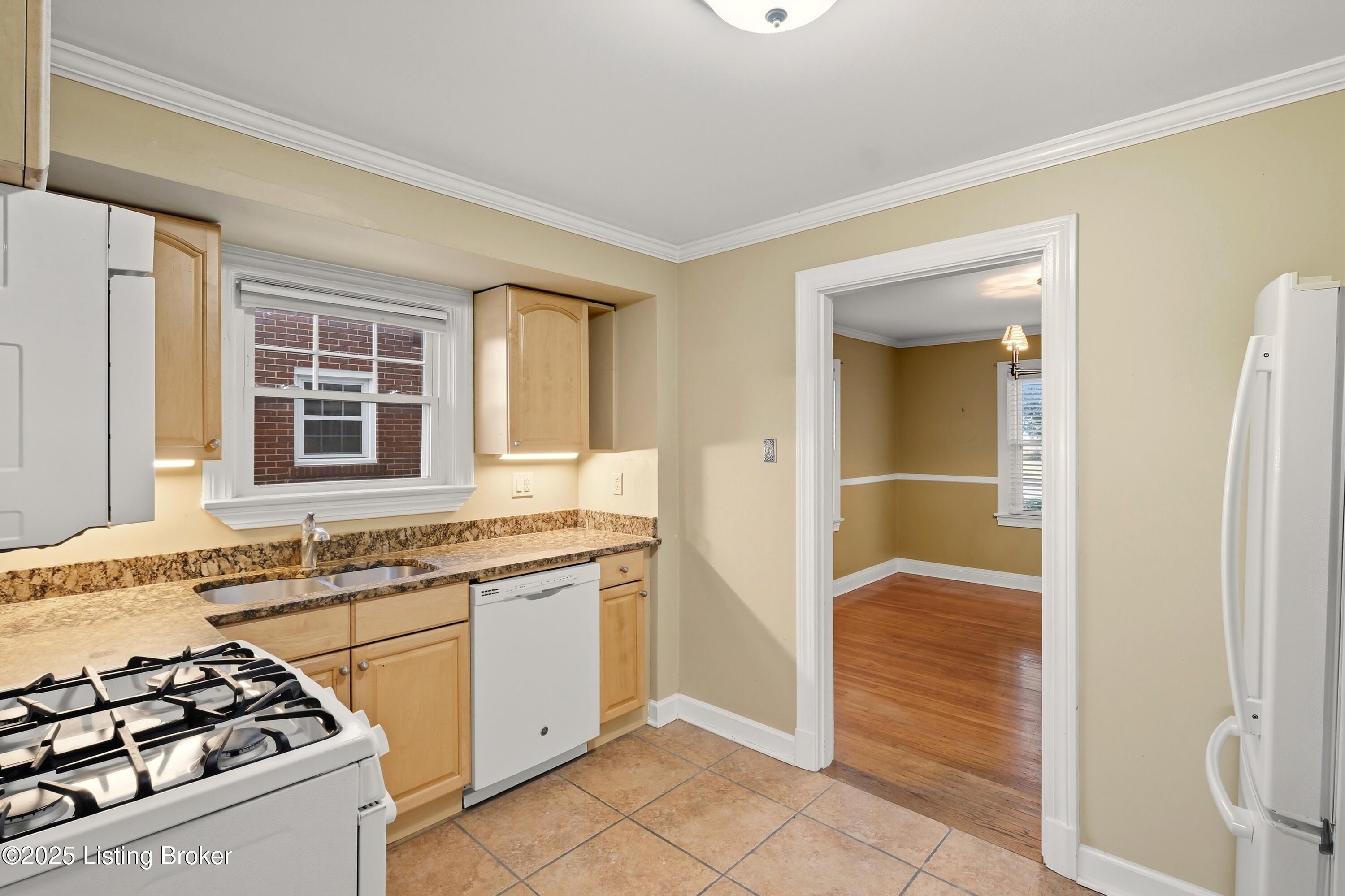 2332 Brighton Dr