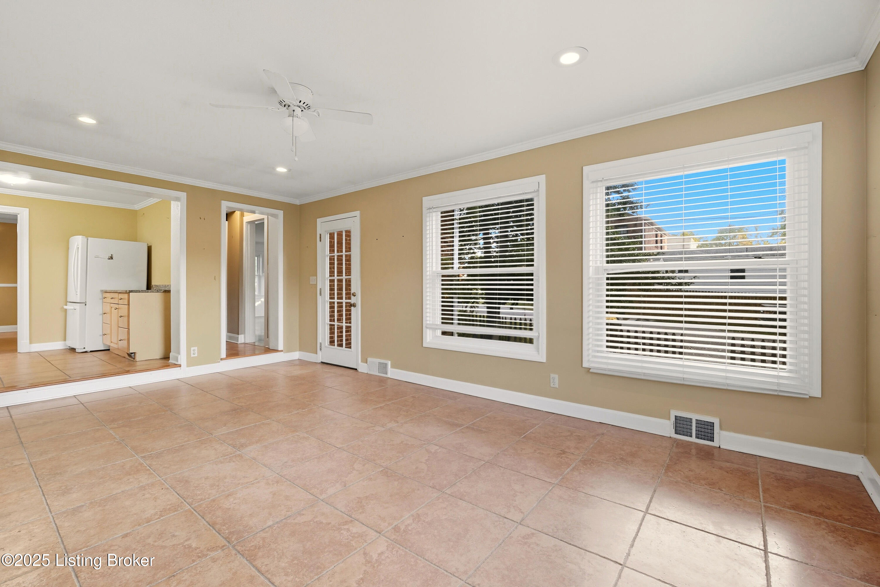 2332 Brighton Dr