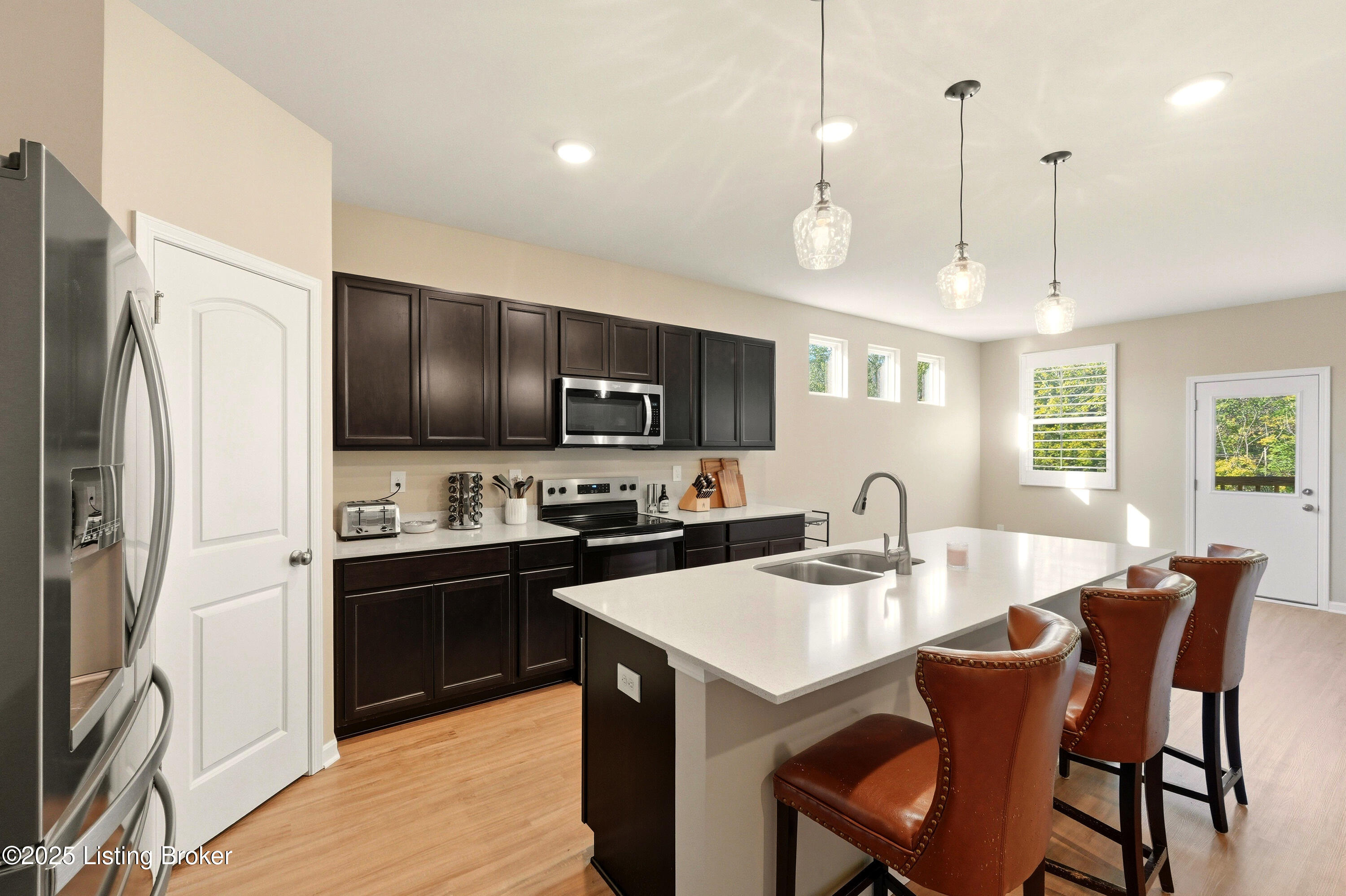 4009 Mosswood Ln