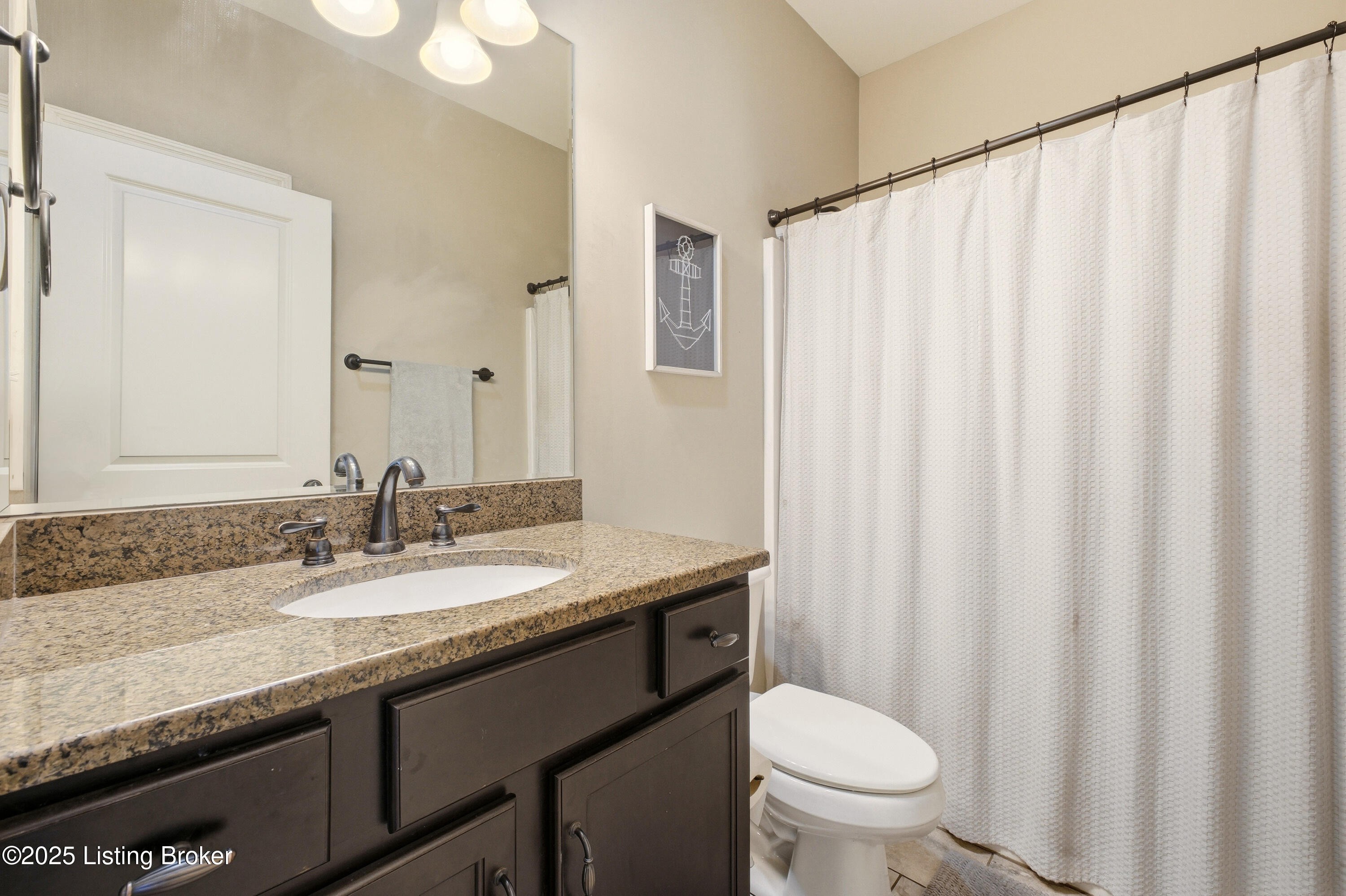 5211 Rock Ridge Dr, Louisville