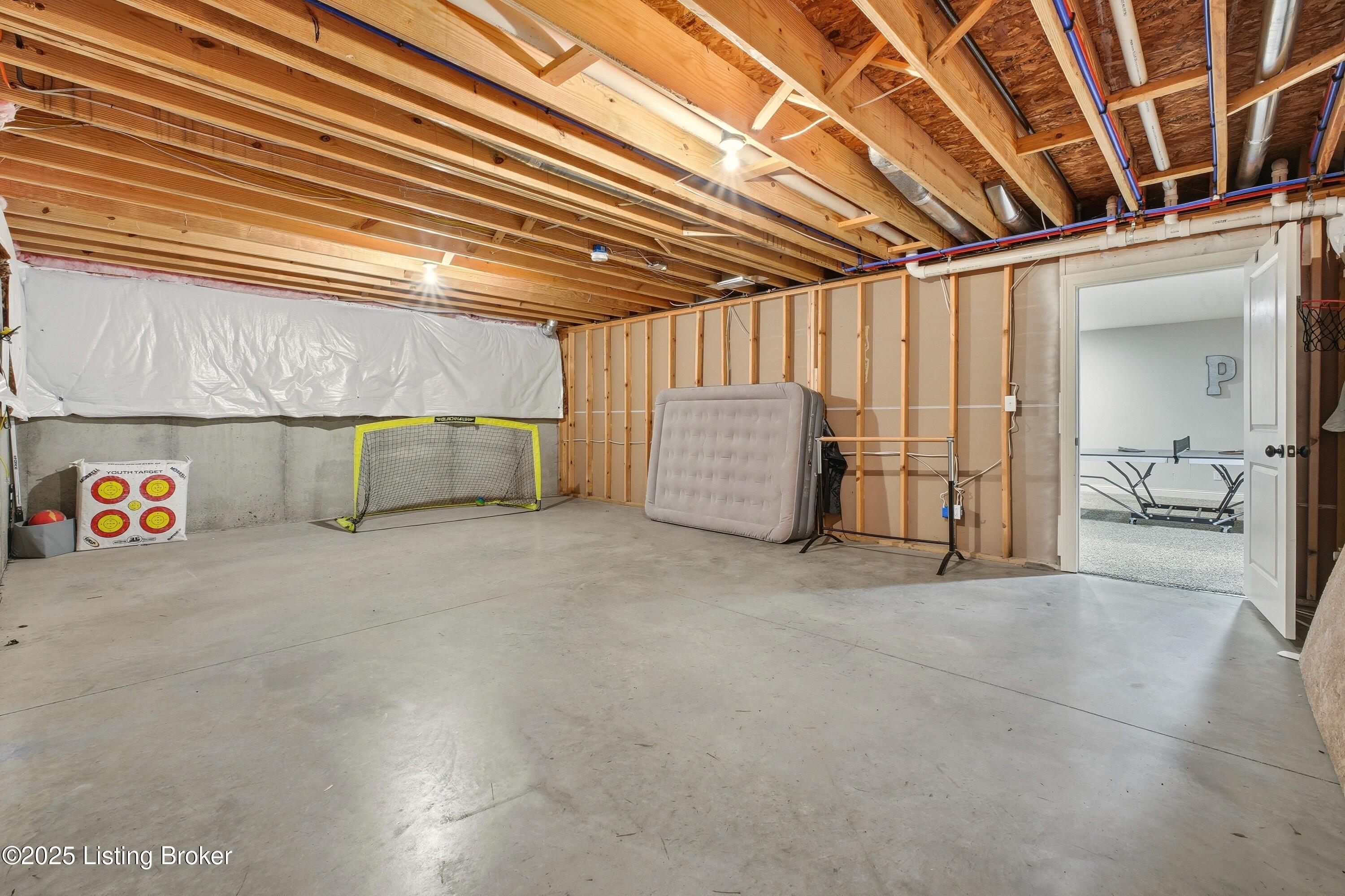 5211 Rock Ridge Dr, Louisville