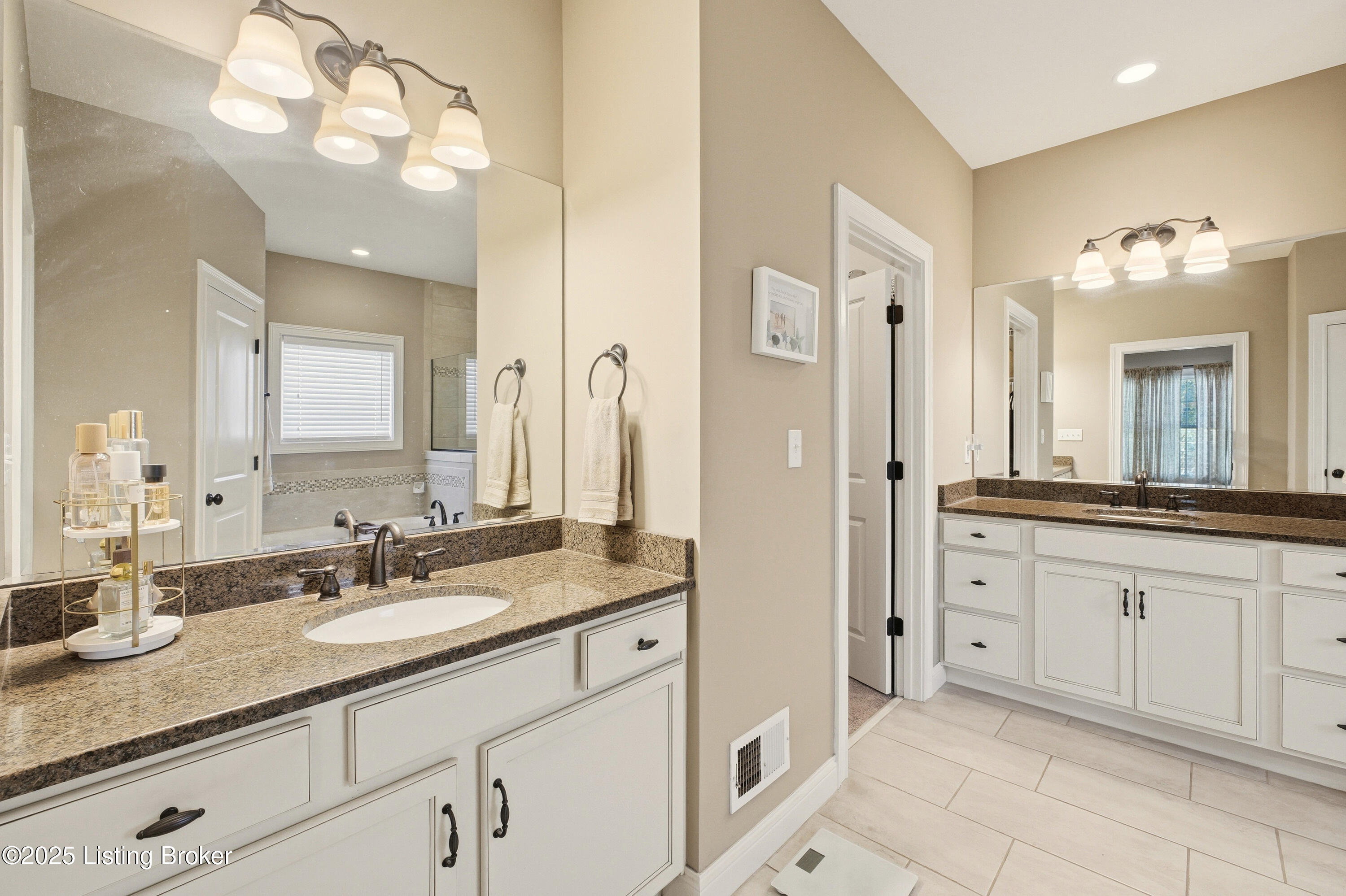 5211 Rock Ridge Dr, Louisville