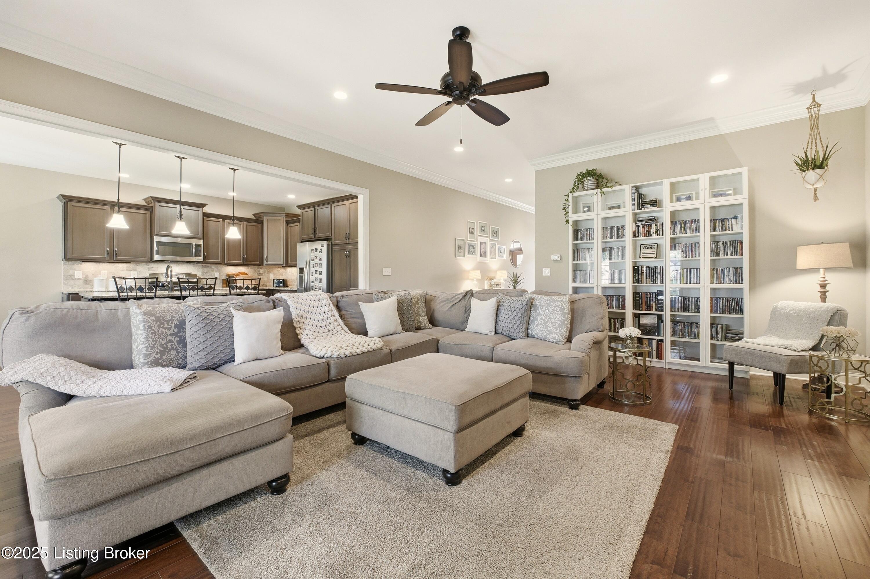 5211 Rock Ridge Dr, Louisville