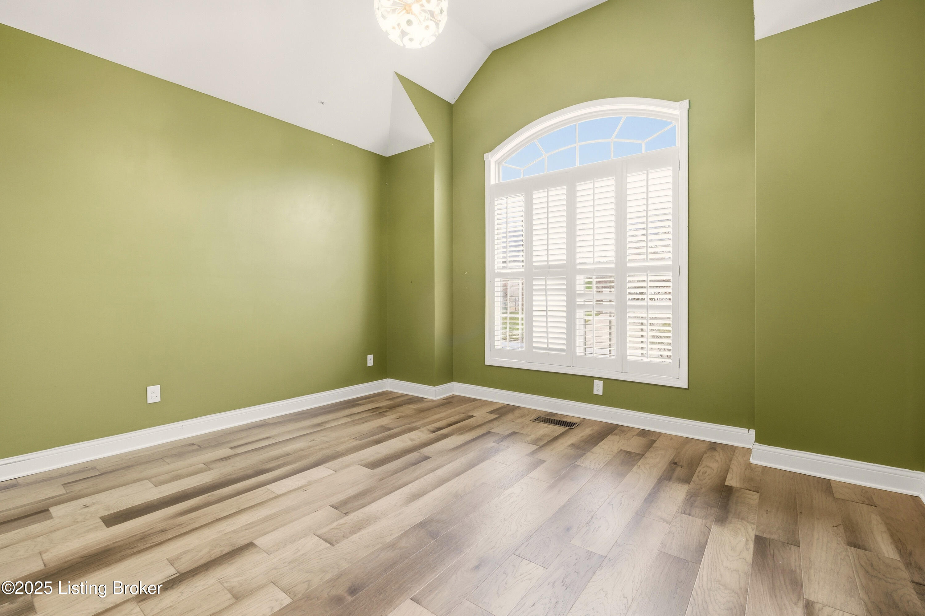 6922 Franklin Farmer Way