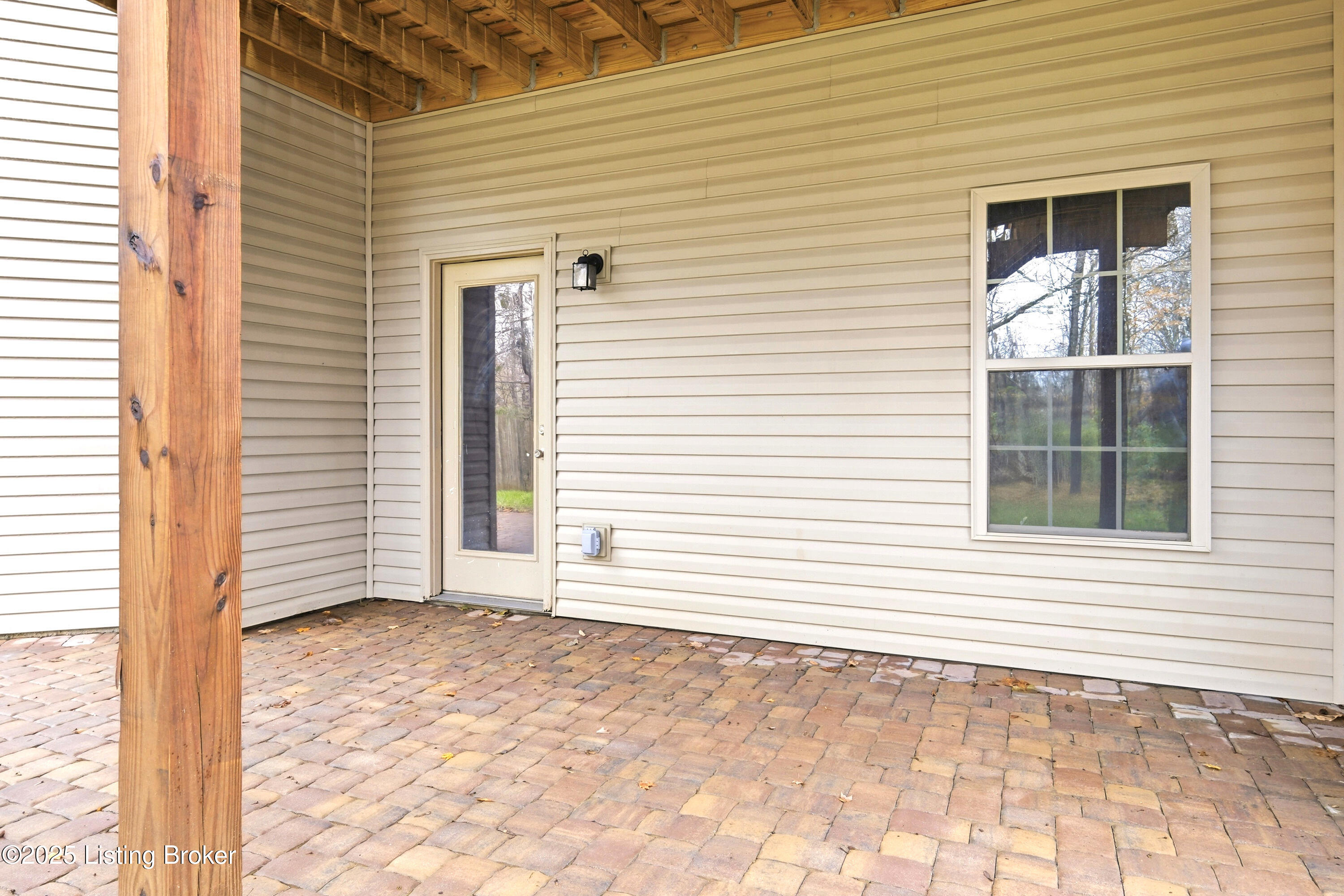 6922 Franklin Farmer Way