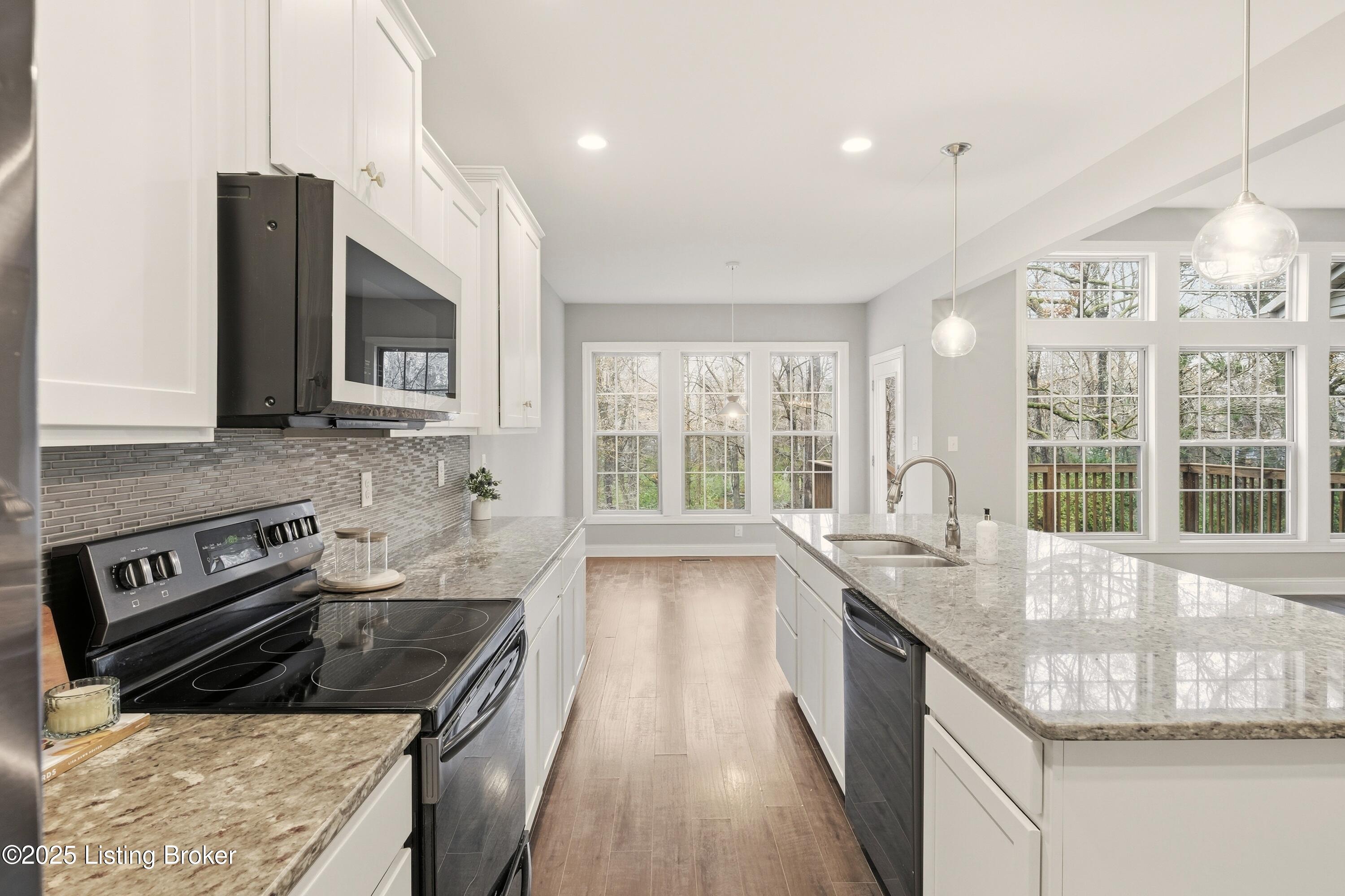 6922 Franklin Farmer Way