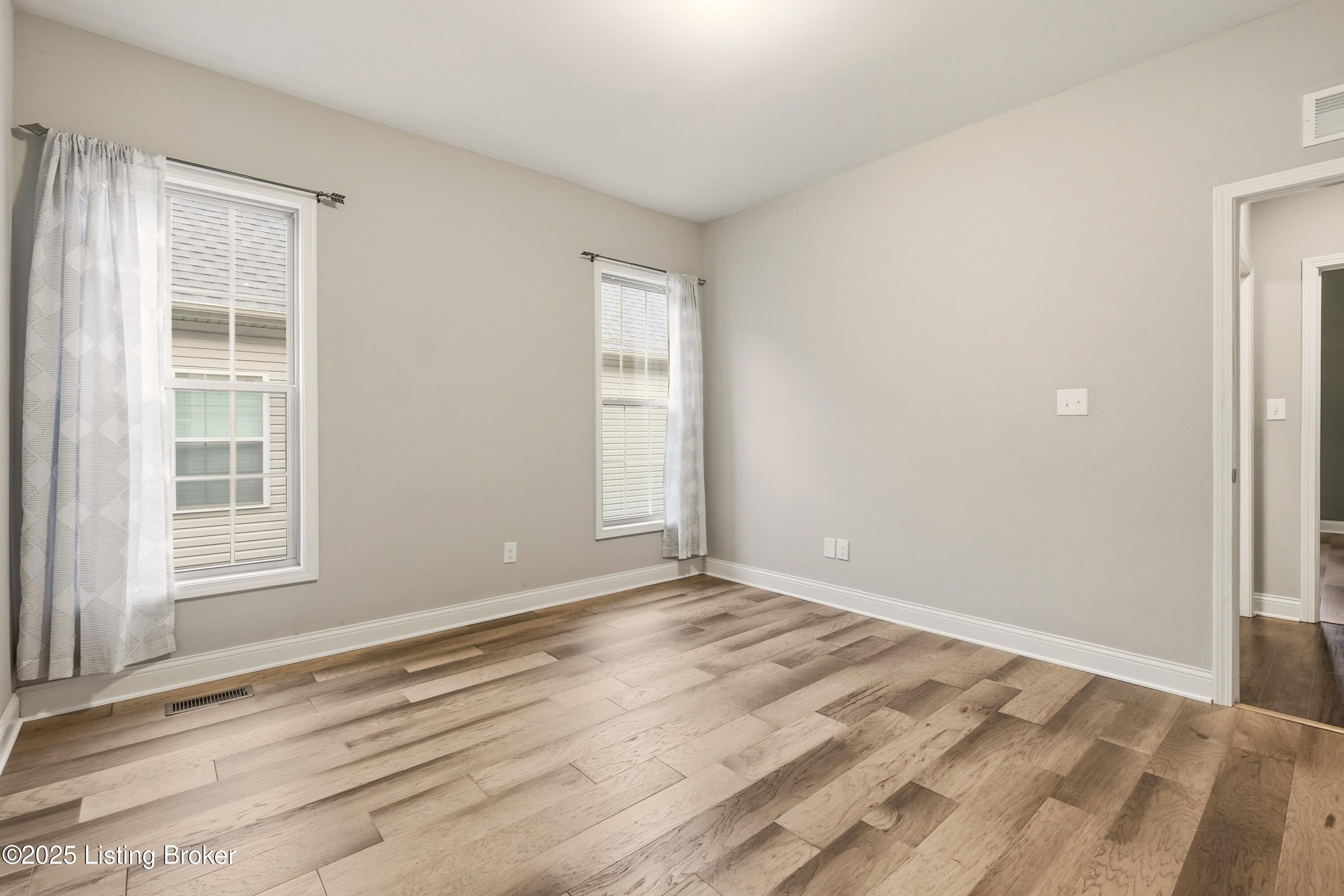 6922 Franklin Farmer Way