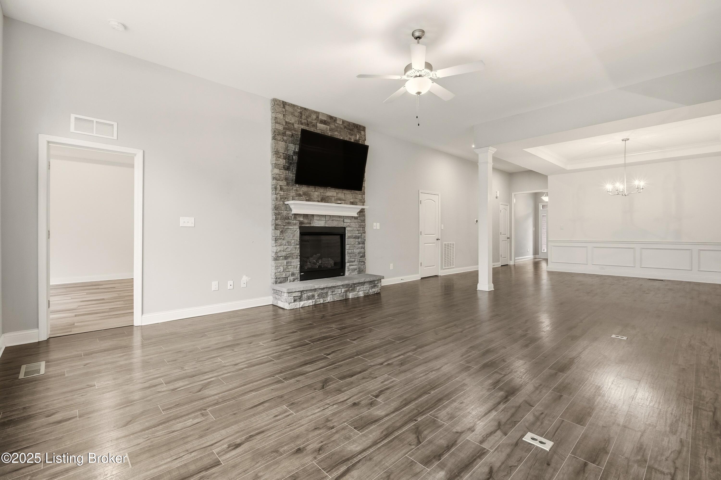 6922 Franklin Farmer Way