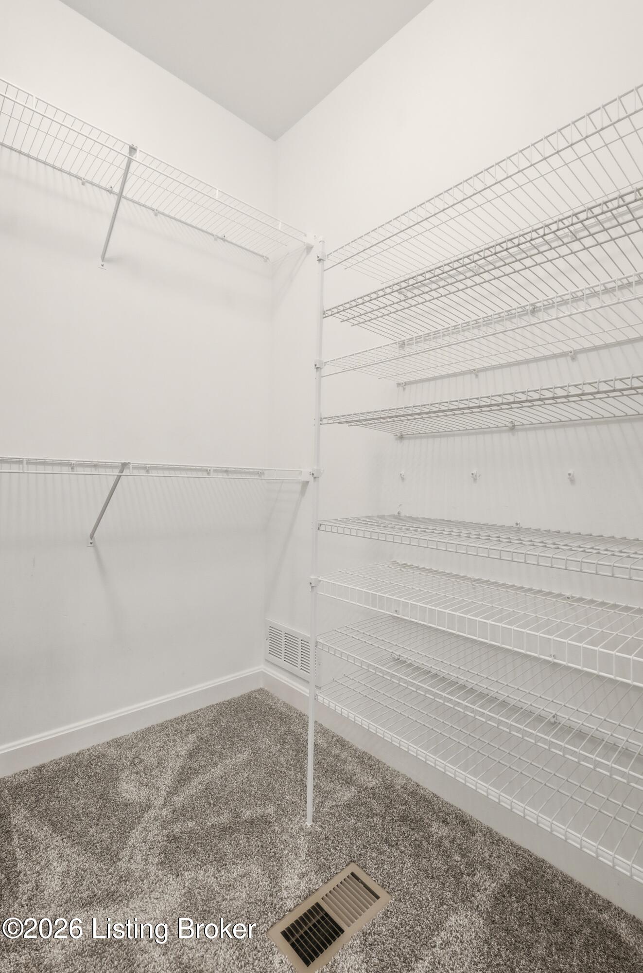 1302 Conservatory Ln